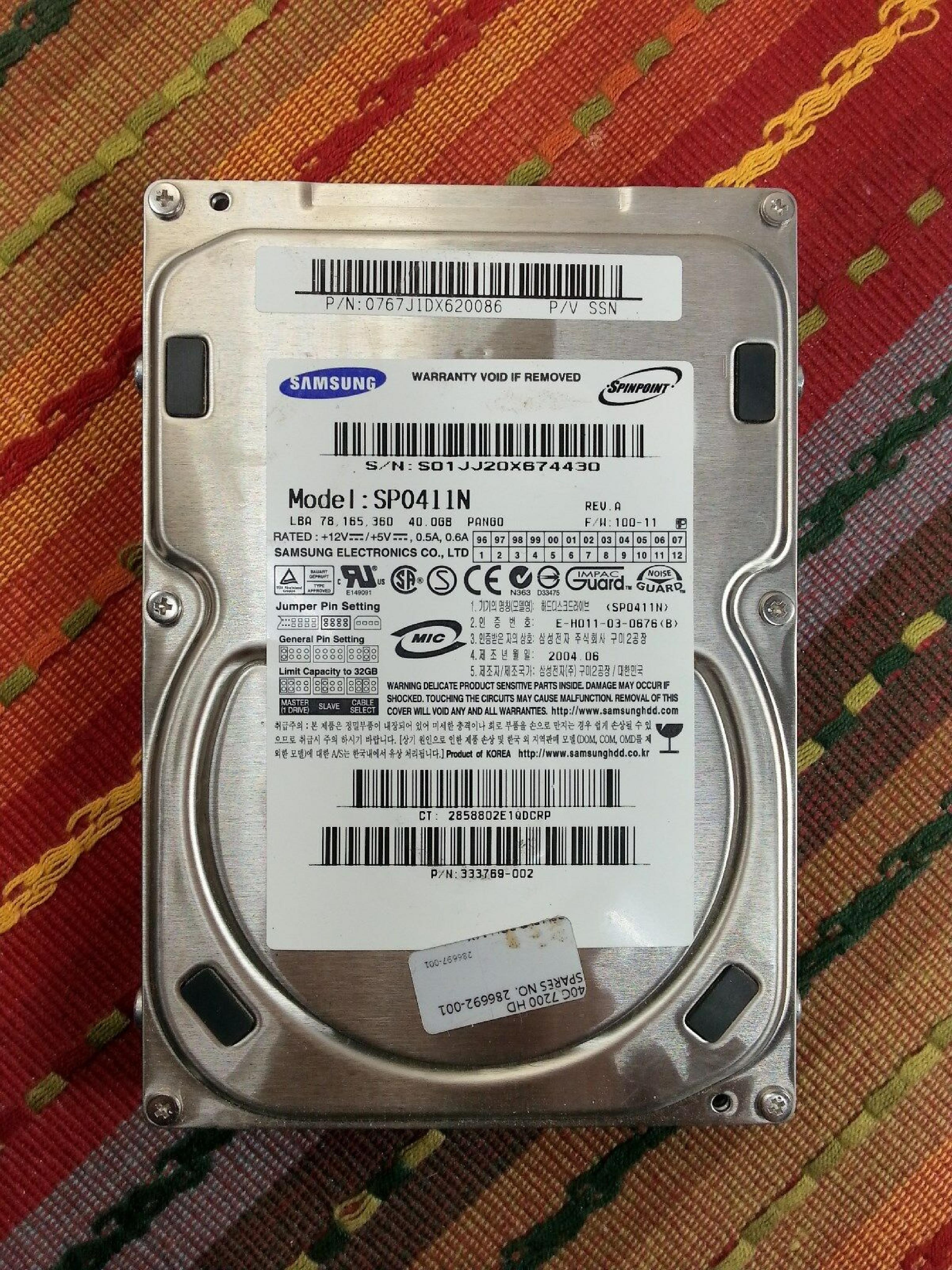 SAMSUNG / SEAGATE 333769-002 40GB 3.5 INCH 7200 RPM IDE HARD DRIVE P/V SSN SLIM HD DATE: 2004.04 LBA: 78,165,360 REV: A F/W: 100-11 PANGO 2004.06 2004.09 2004.10 2004.11 2004.02 2005.03 2004.05 REV F/W DATE 2004.03