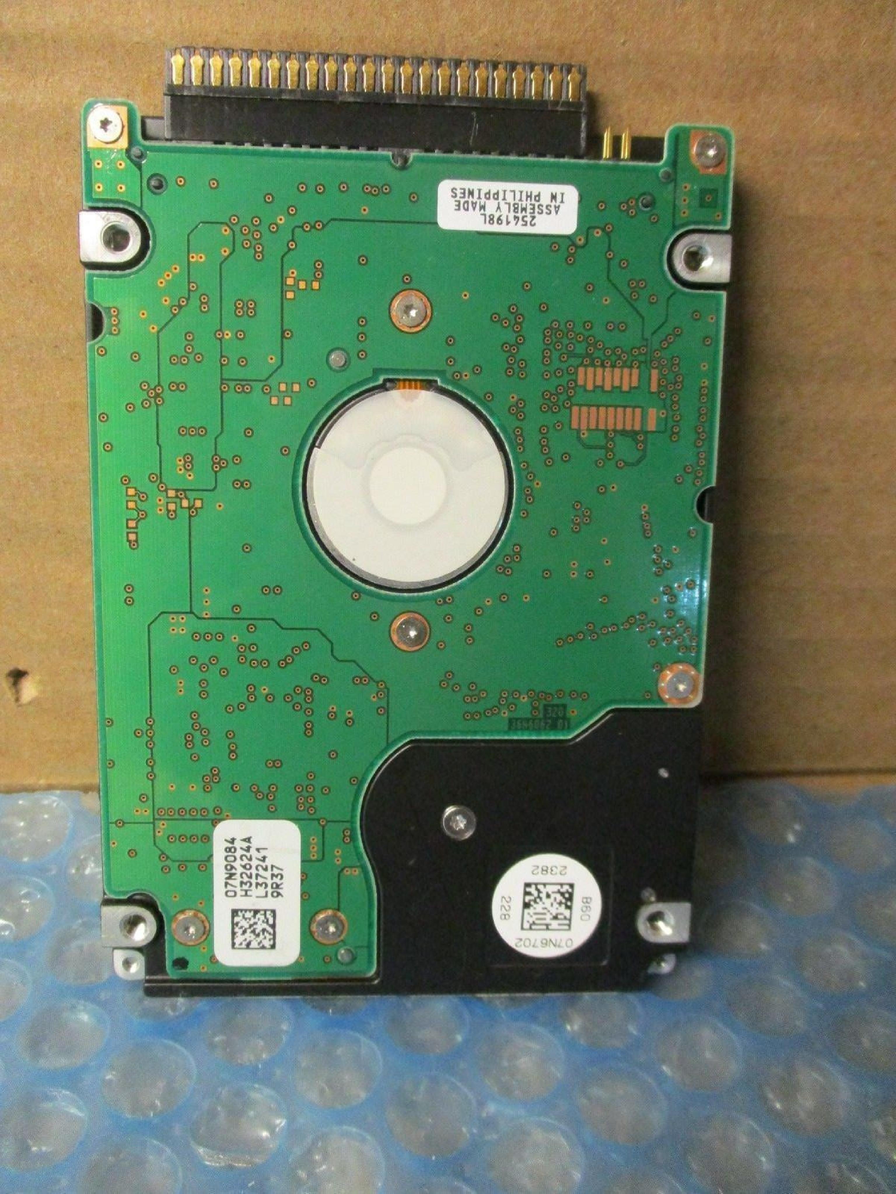 HITACHI / IBM / IBM IC25N020ATCS04-0 20GB 2.5 INCH ATA/IDE LAPTOP HARD DRIVE 2.5IN 4200 RPM 21AUG03 MLC: H32687 OCT-02 H68897 REV. A00 JUL-02