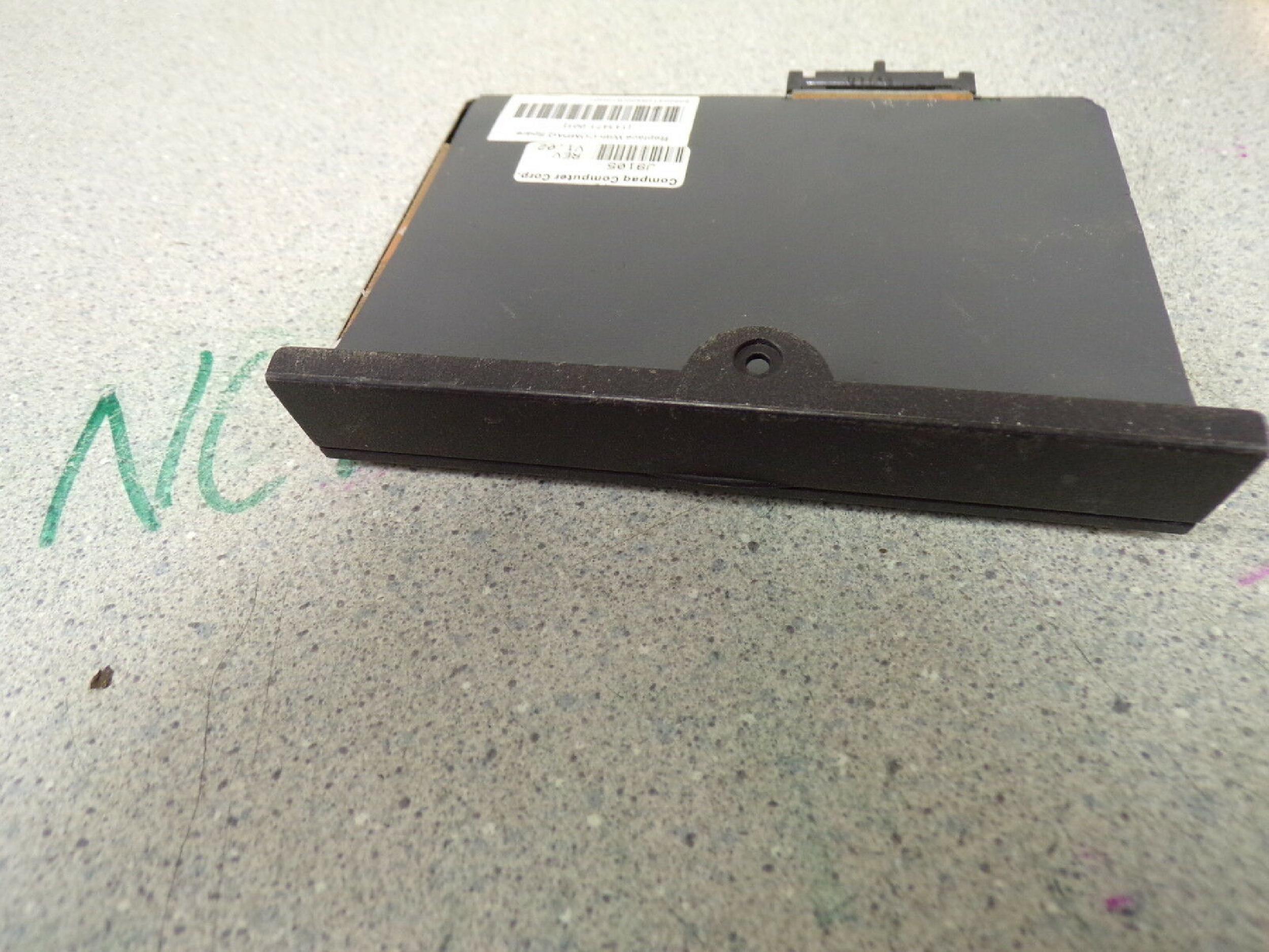 IBM DCXA-210000 10GB 2.5 12MM IDE DRIVE TRAVELSTAR