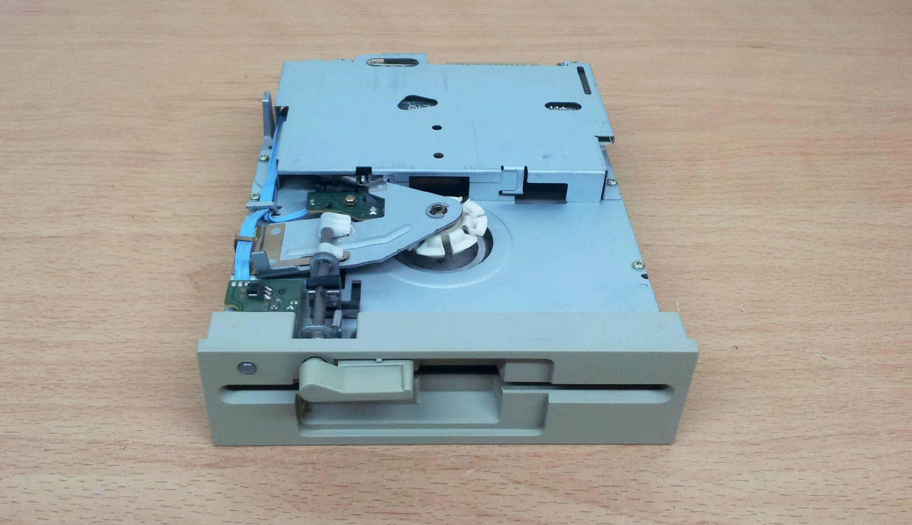 TOSHIBA ND-0801GR 1.2MB 5.25 INCH HH FLOPPY DRIVE