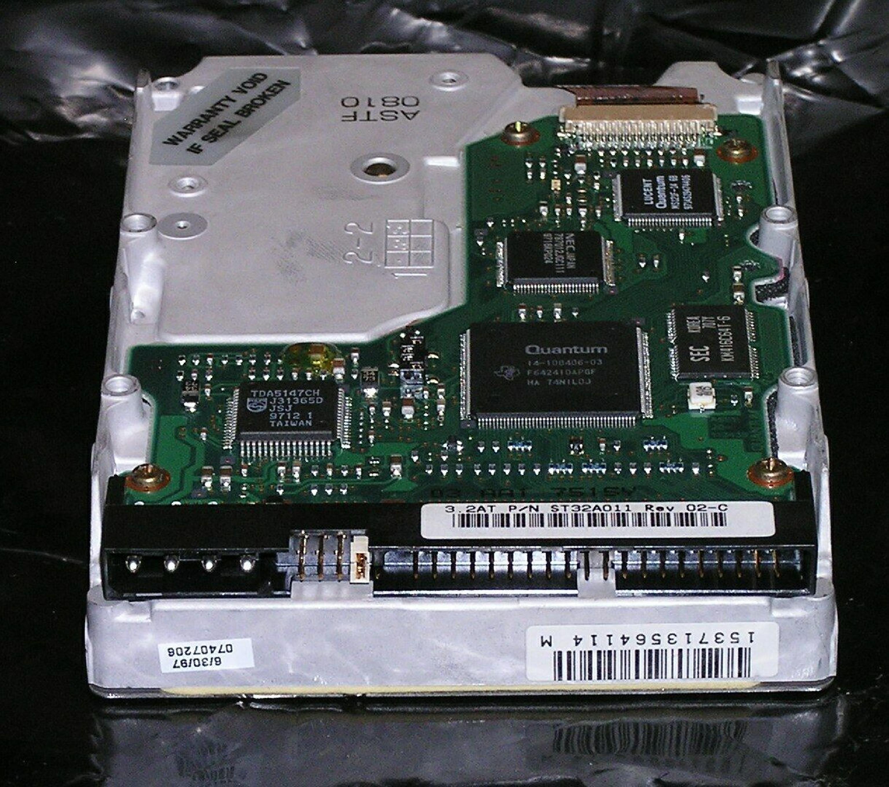 QUANTUM 3240AT 3.2GB IDE 5.25 INCH HARD DRIVE