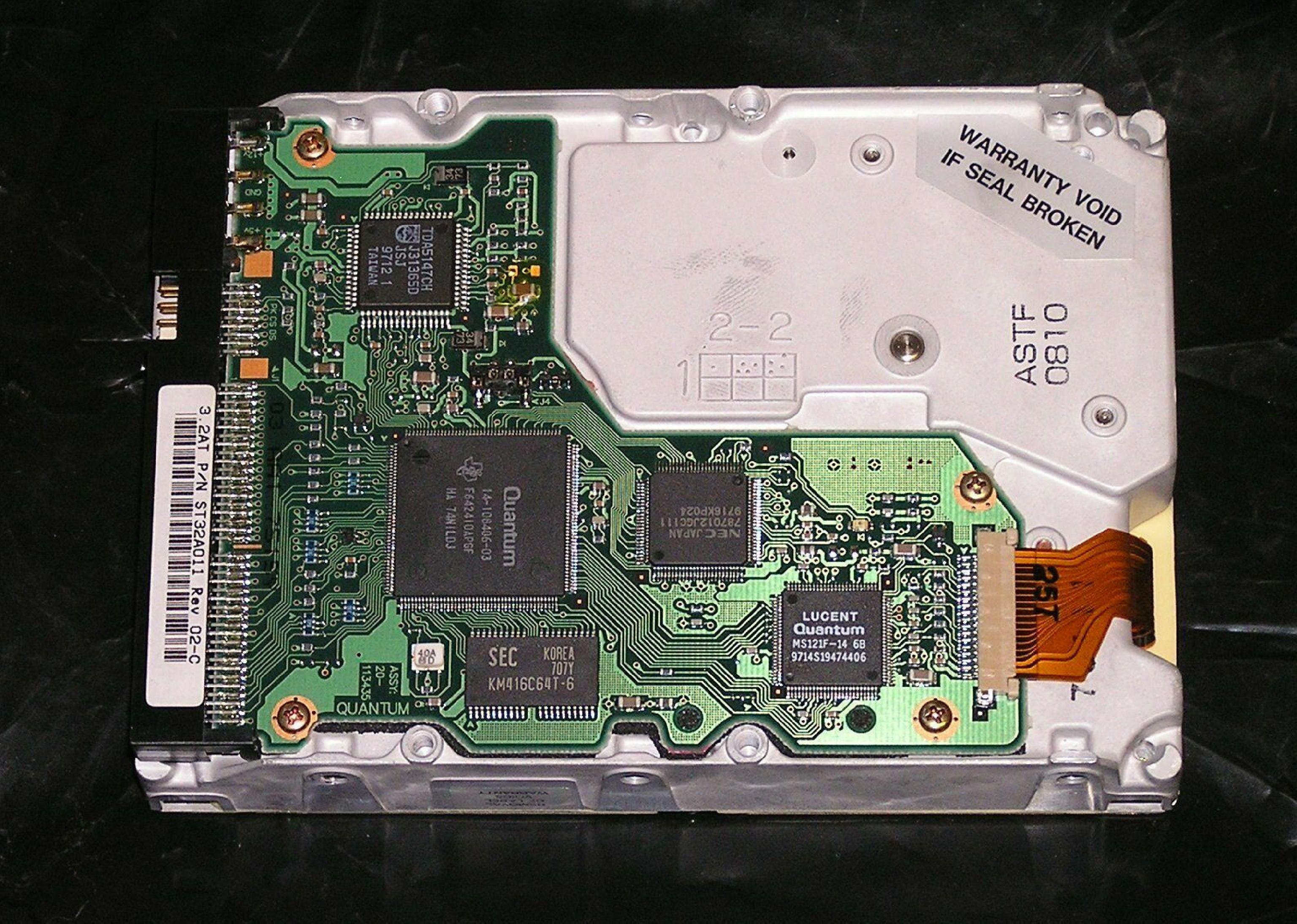 QUANTUM 3240AT 3.2GB IDE 5.25 INCH HARD DRIVE