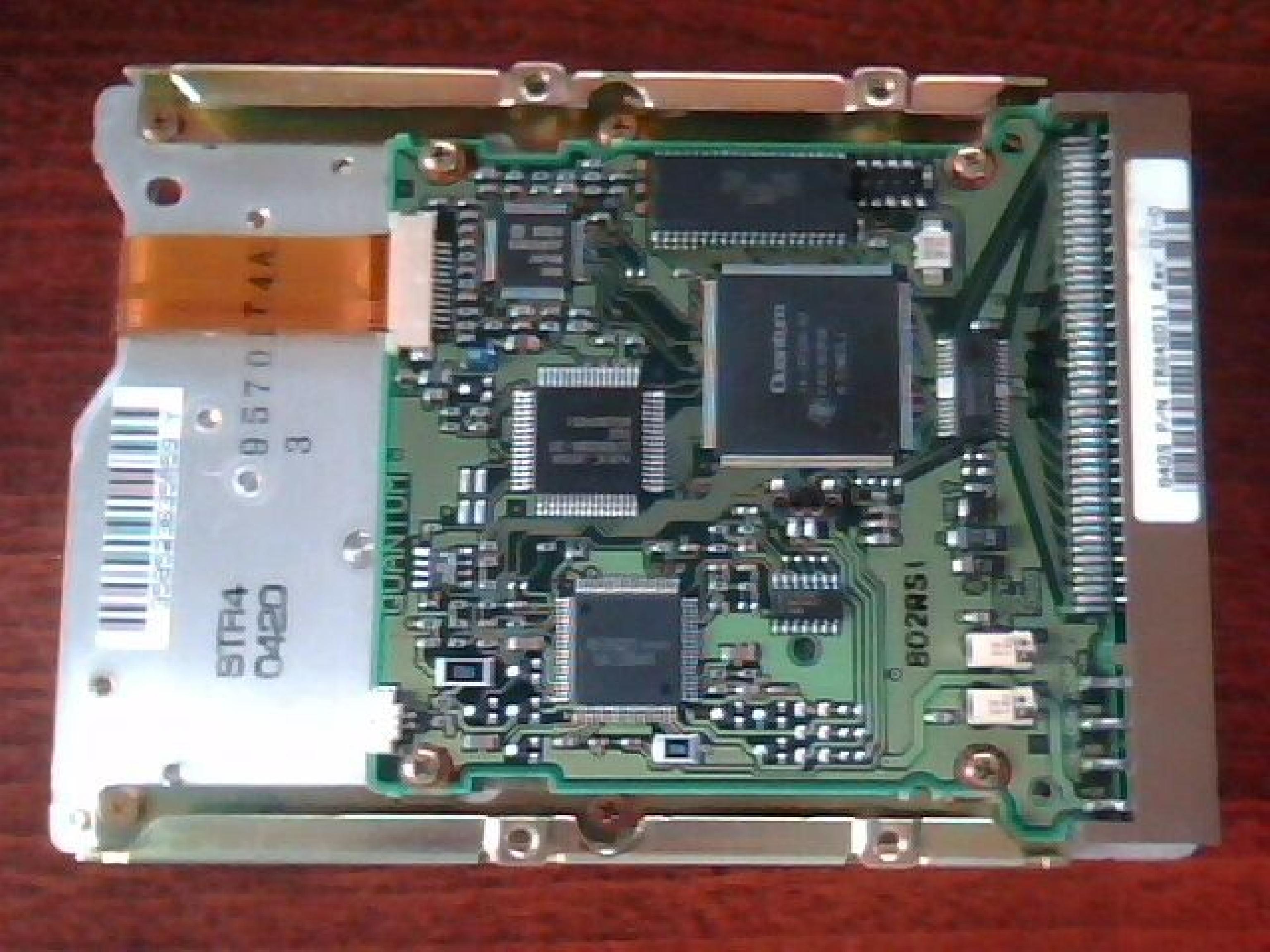 QUANTUM 840S 840MB SCSI 50 PIN HARD DRIVE