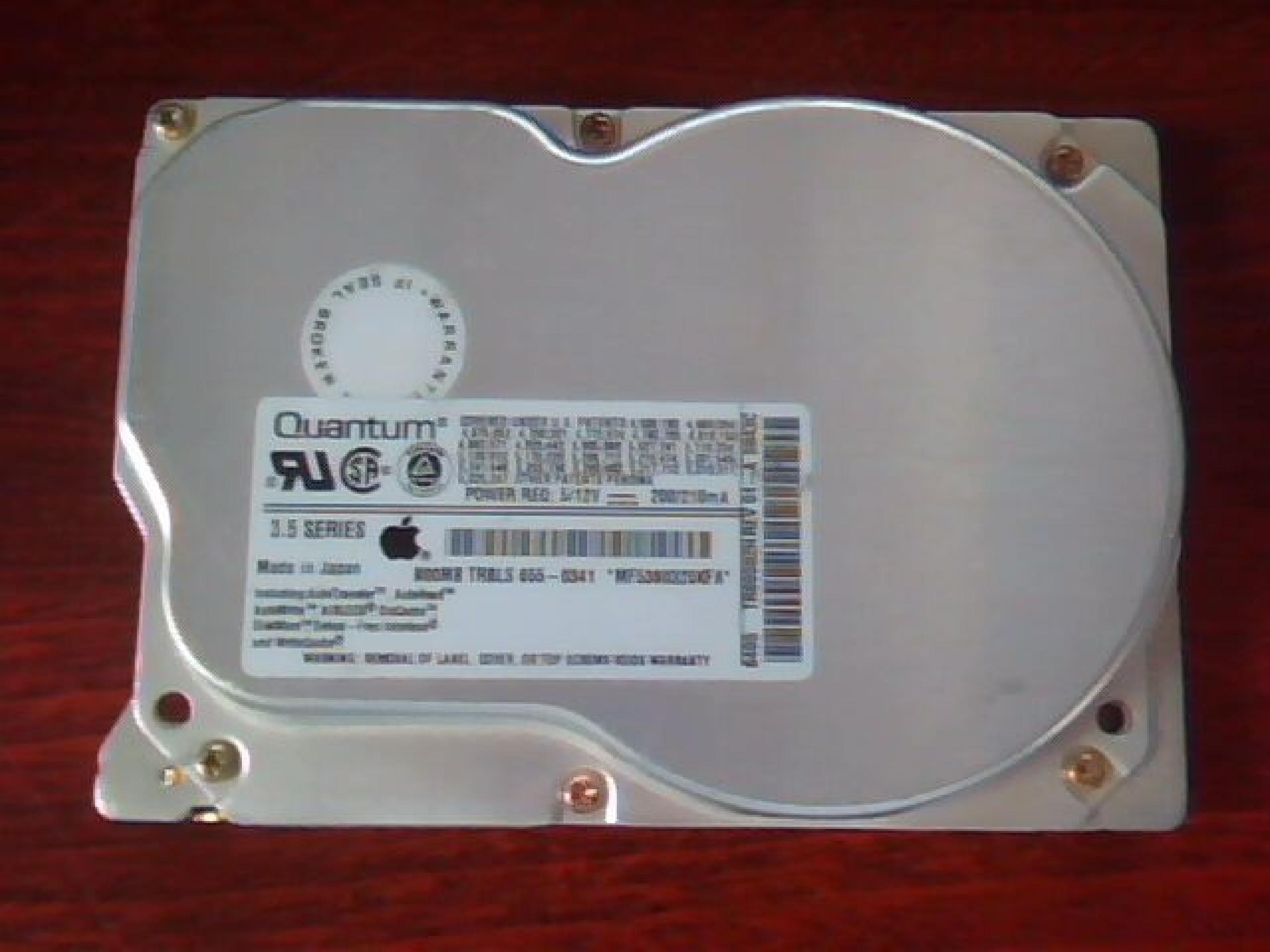 QUANTUM 840S 840MB SCSI 50 PIN HARD DRIVE