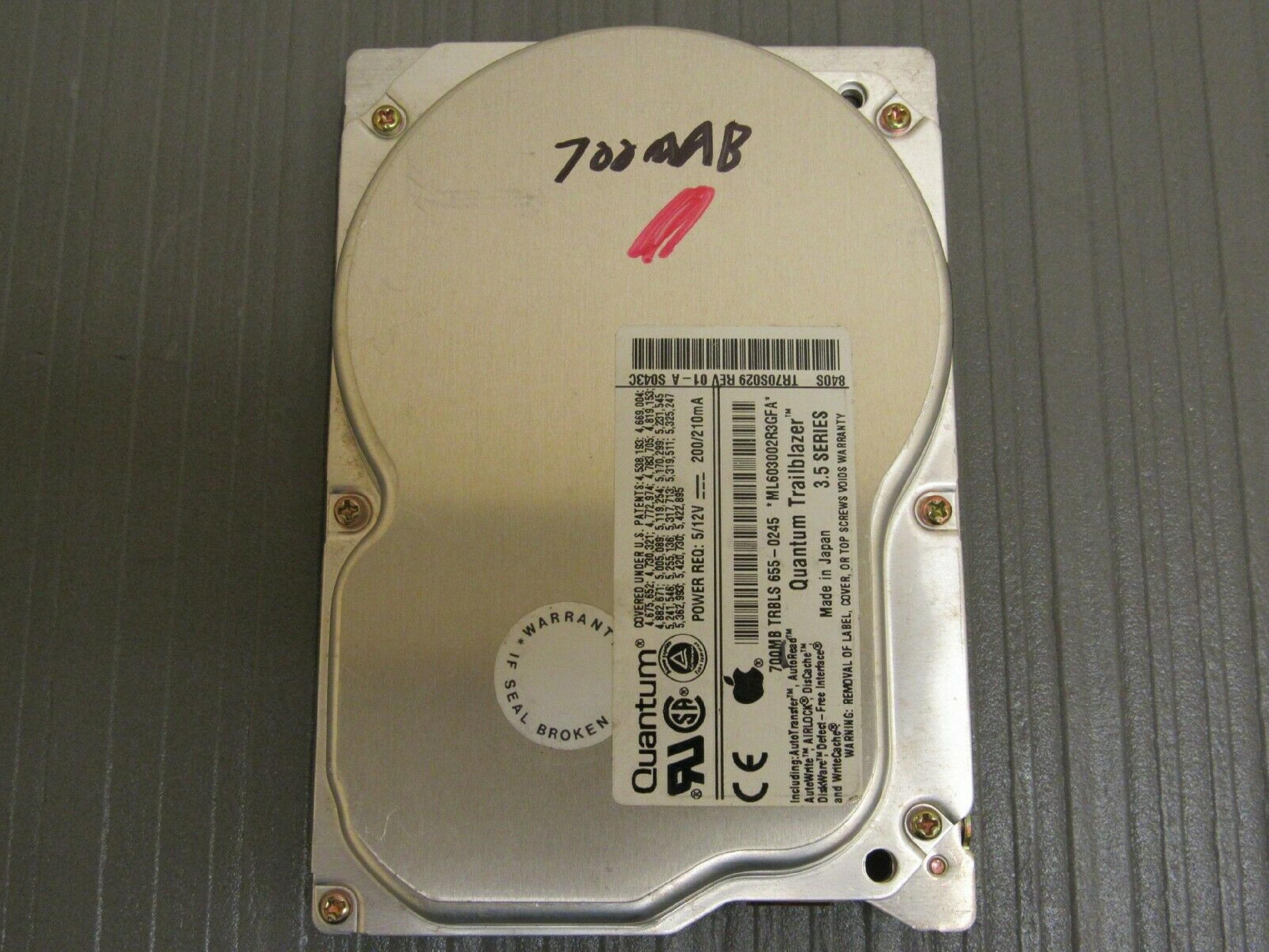 QUANTUM TR84S011 840MB SCSI 50 PIN HARD DRIVE