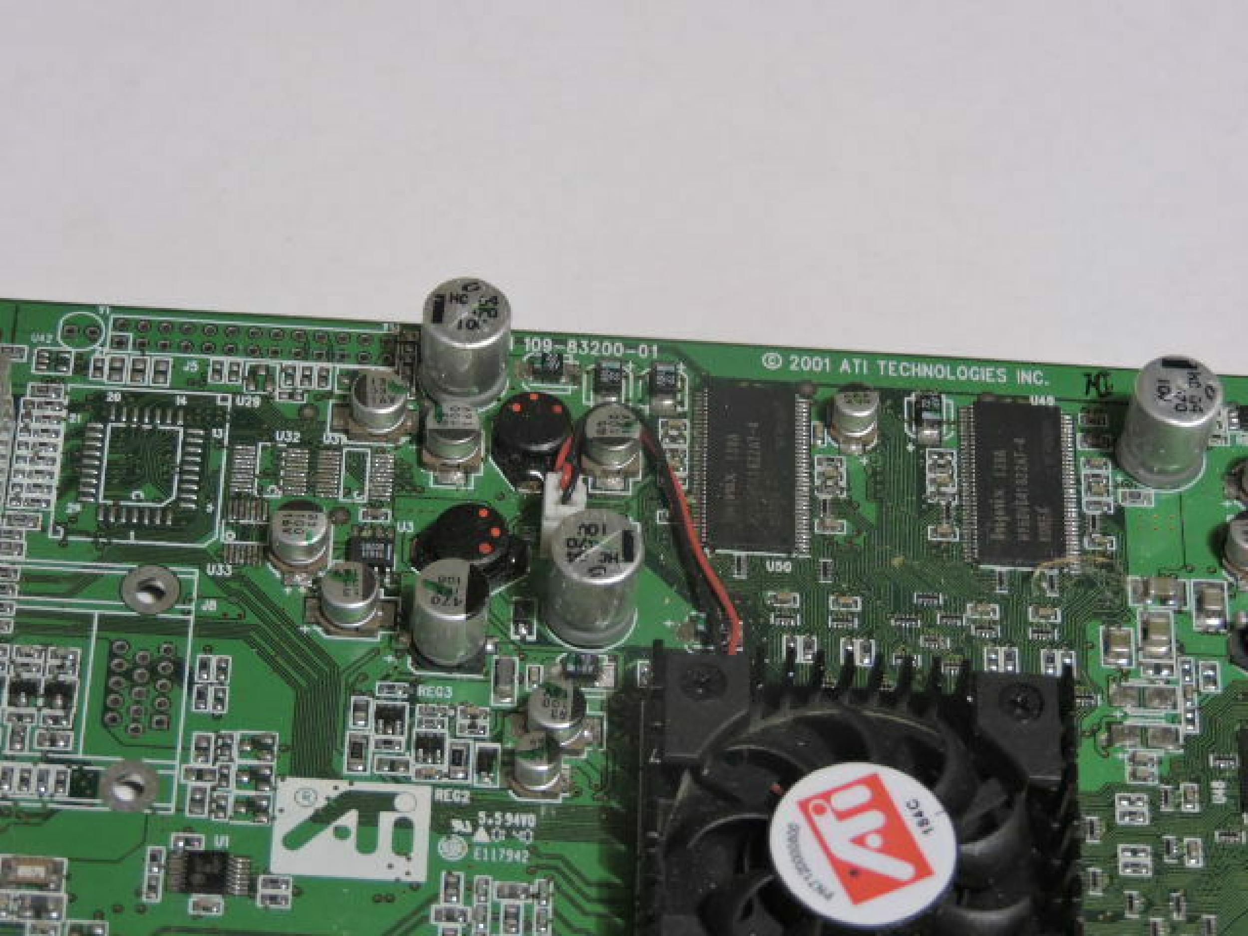 ATI 109-83200-01 64MB AGP VIDEO CARD WITH VGA DVI AND S-VIDEO OUTPUTS RADEON 7500 DDR SVIDEO