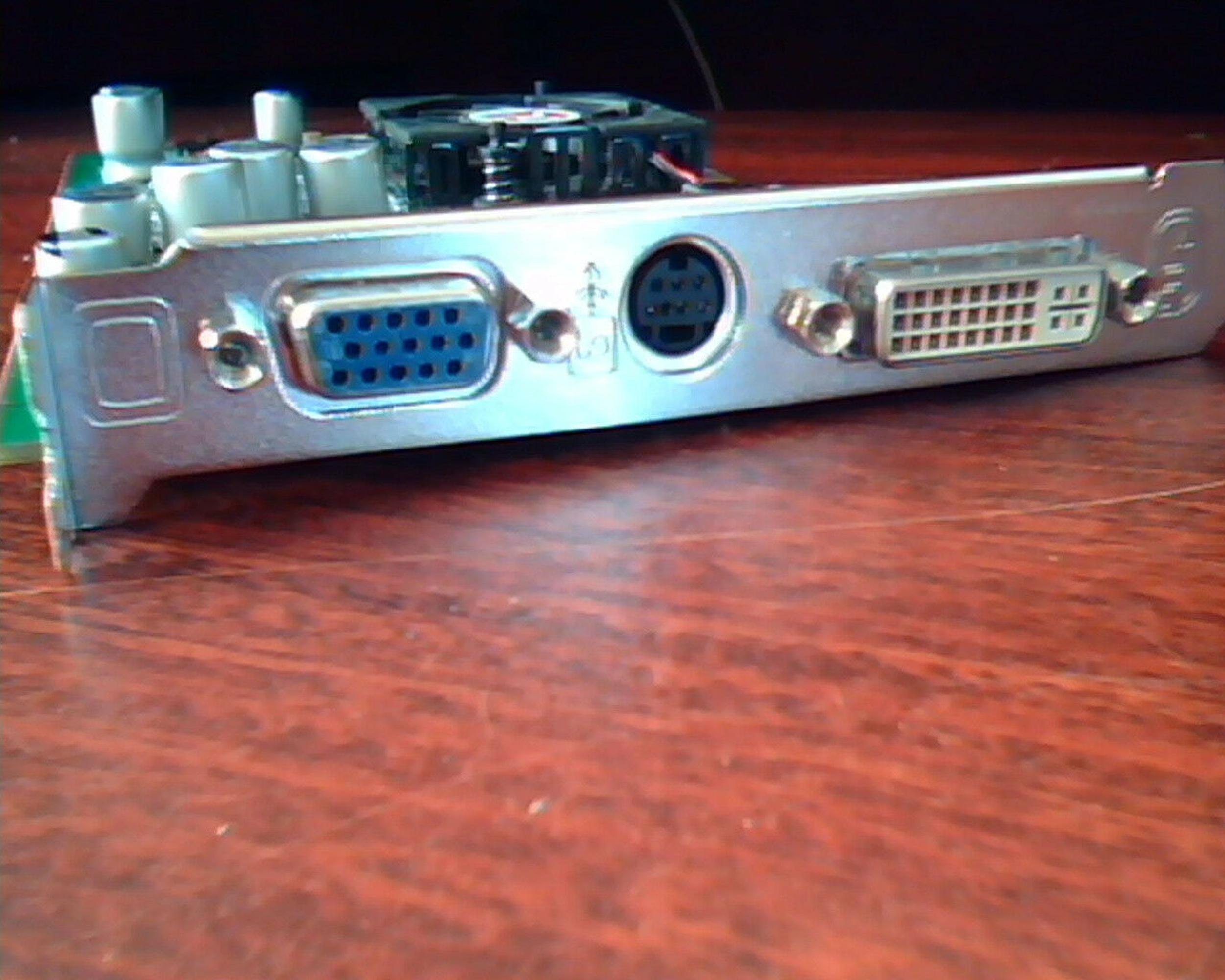 ATI 102A0340700 128MB AGP VIDEO CARD WITH VGA S-VIDEO AND DVI
