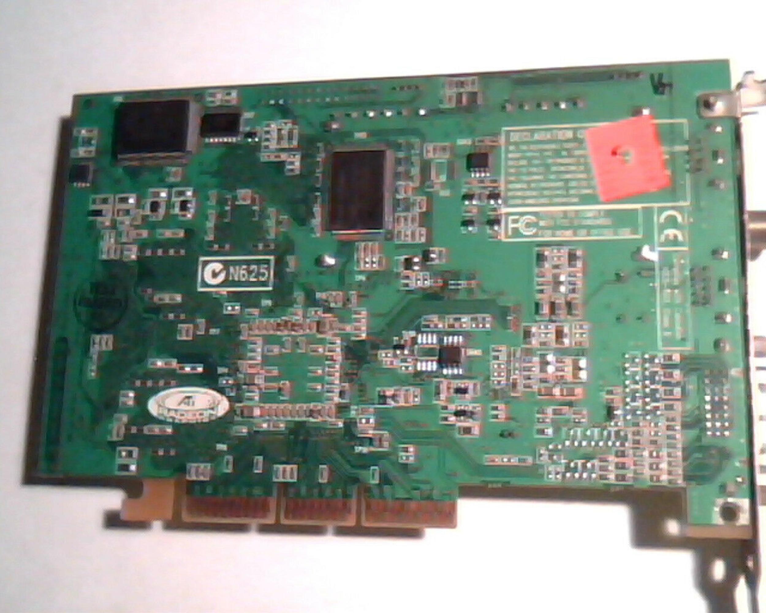 ATI 109-73700-20 32MB AGP VIDEO CARD WITH VIDEO IN/OUT TV AND DVI PORTS