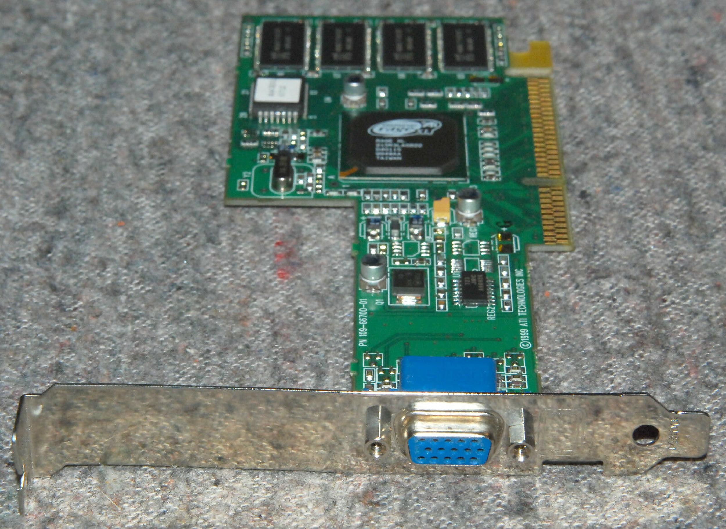 ATI 109-66700-01 8MB AGP VIDEO CARD WITH VGA OUTPUT RAGE XL PORT