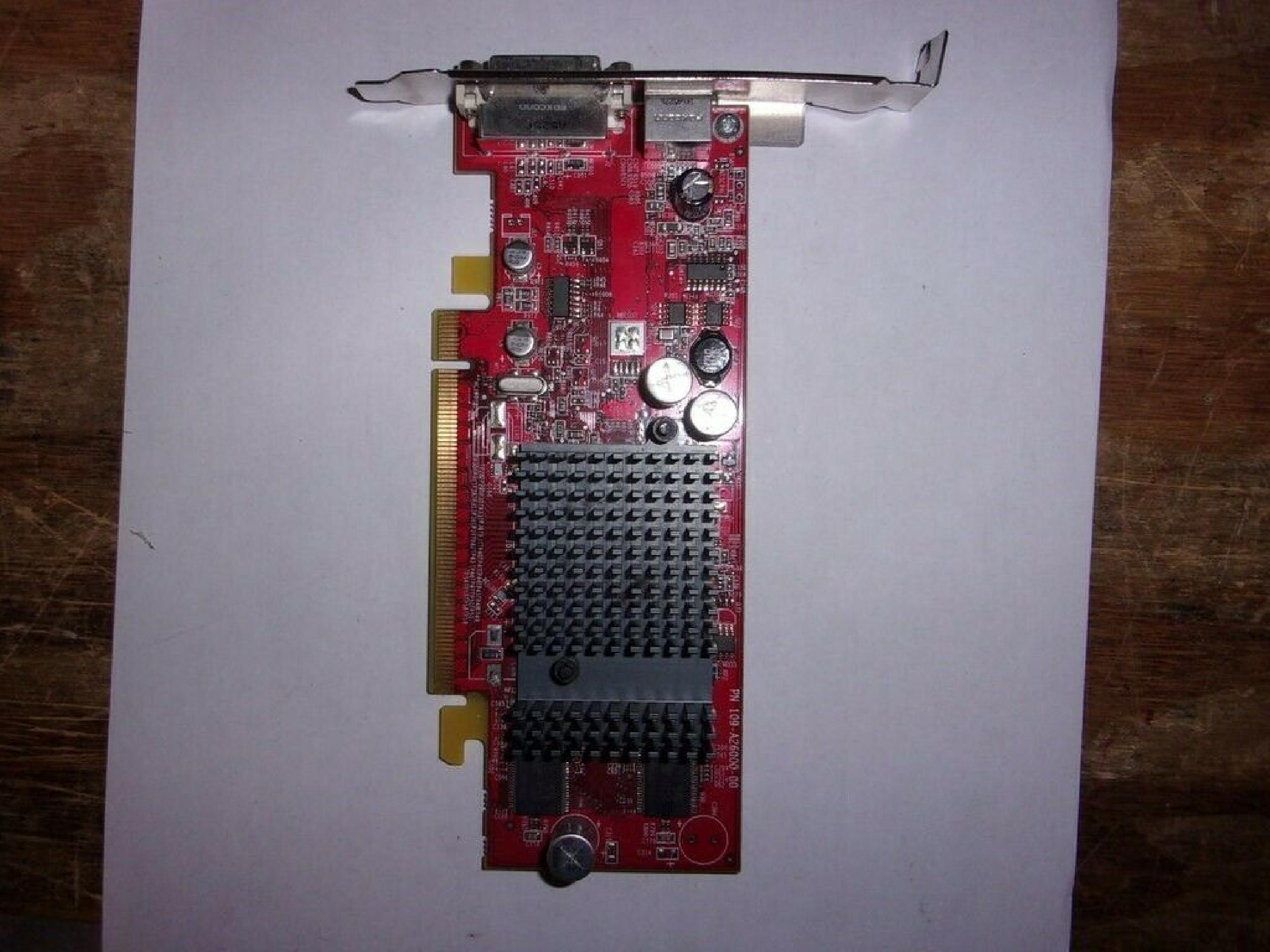 ATI 109-A26000-00 64MB PCI-E VIDEO CARD WITH DVI AND S-VIDEO OUTPUTS RADEON X300 128MB S-VID PORTS SVIDEO PCIE PRO