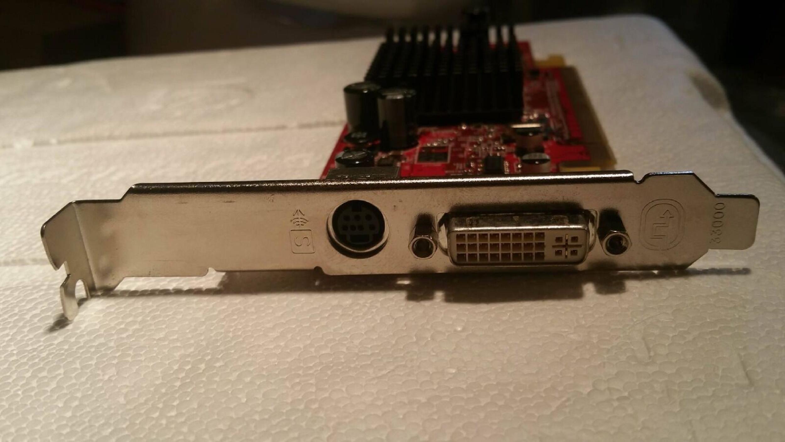 ATI 102A2601101 64MB PCI-E VIDEO CARD WITH DVI AND S-VIDEO OUTPUTS RADEON X300 128MB S-VID PORTS SVIDEO PCIE PRO