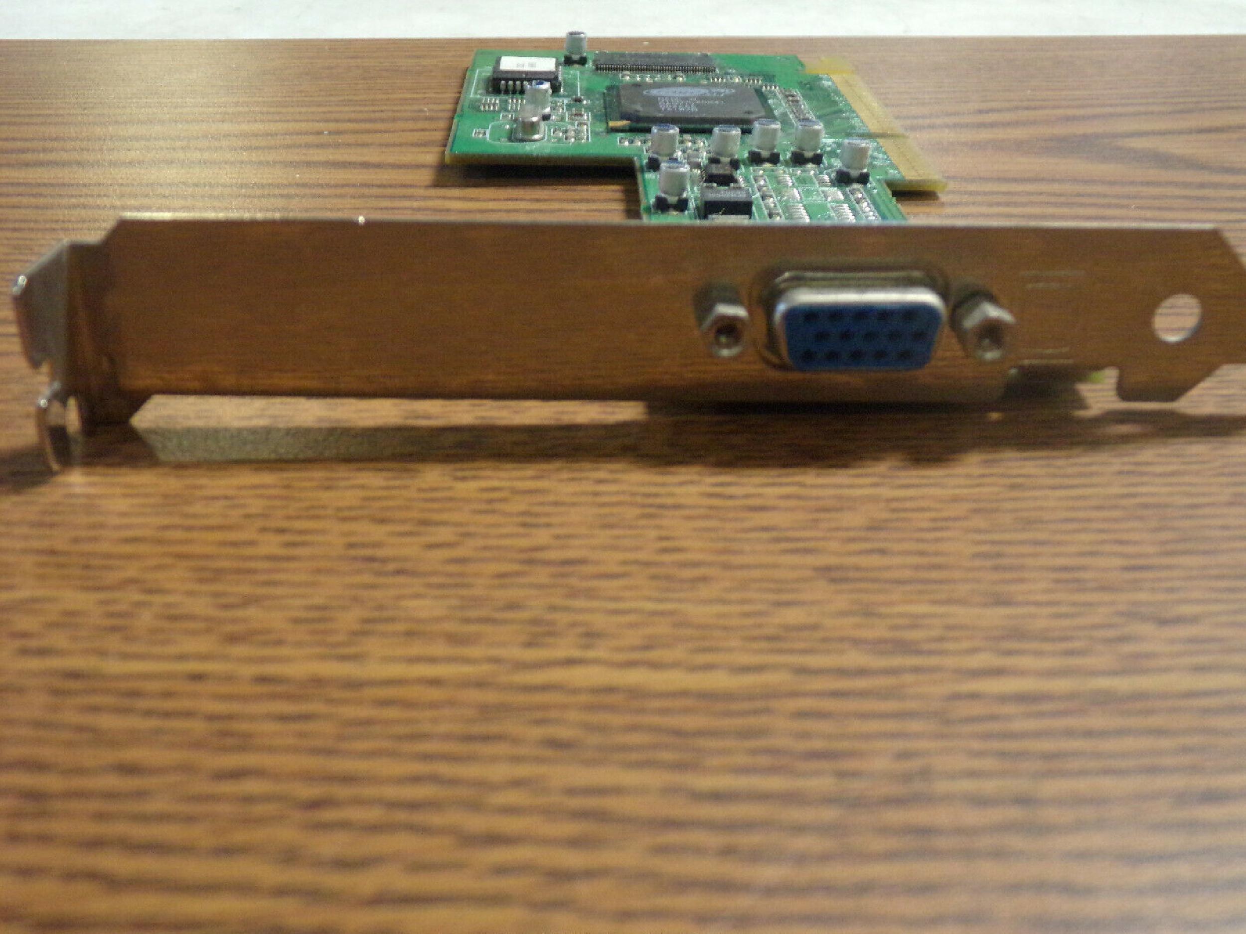 ATI 109-66900-10 8MB AGP VIDEO CARD WITH VGA OUTPUT RAGE XL PORT