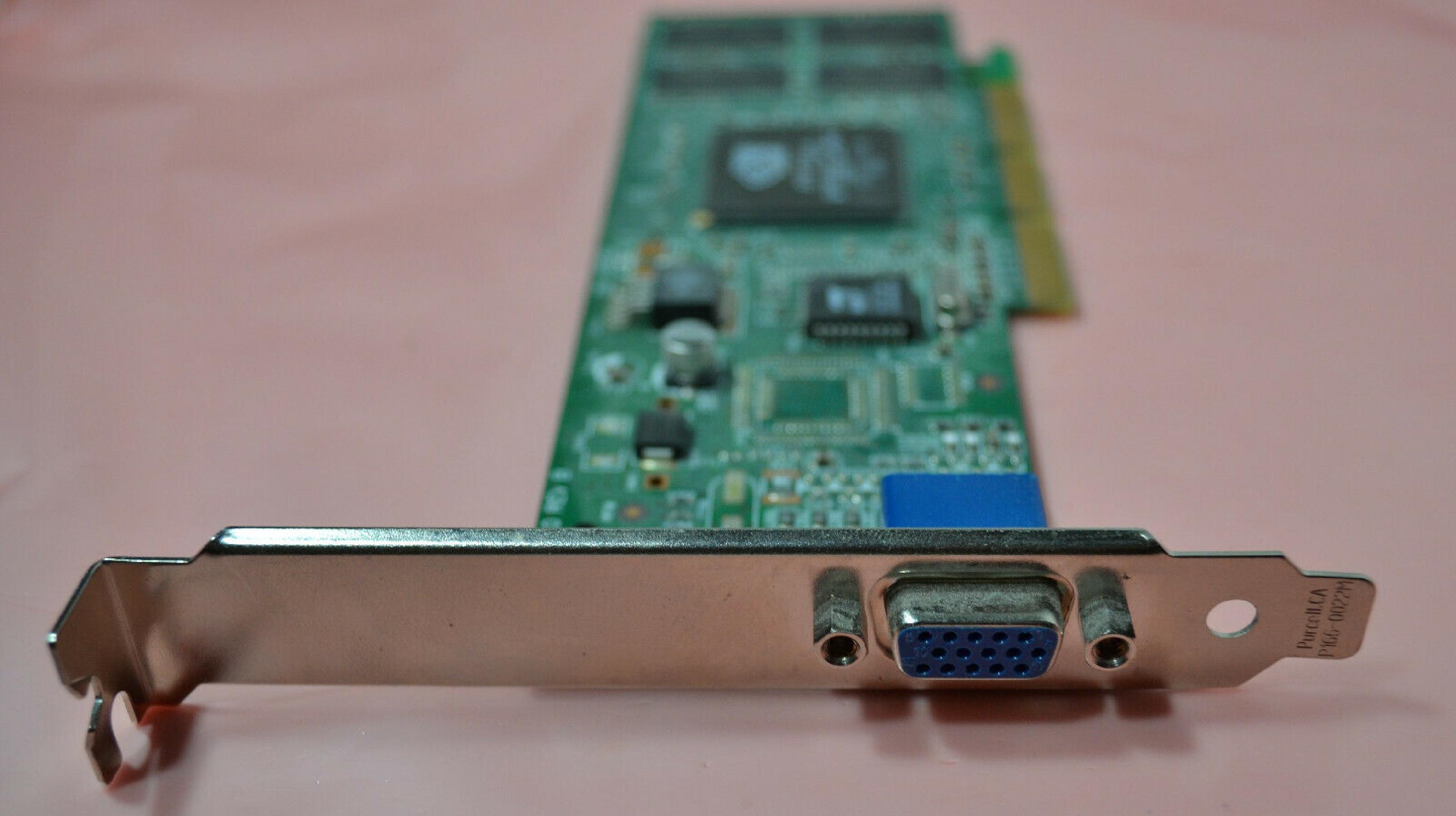 NVIDIA MX200 32MB AGP VIDEO CARD WITH VGA AND TV-OUT OUTPUTS