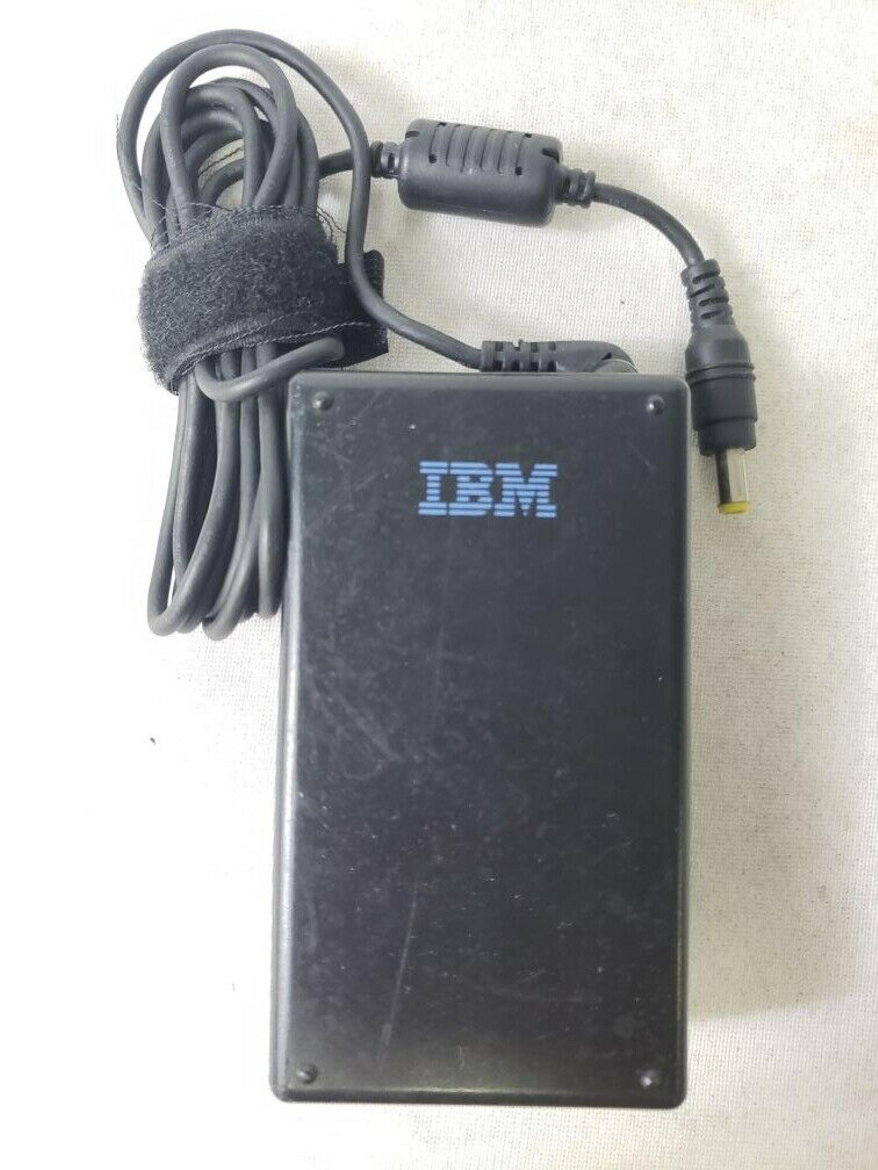 IBM 11J8956 AC ADAPTER 16VDC 3.36A, 6FT CABLE WITH BARREL CONNECTOR, OD:5.5MM, ID:2.45MM, DESKTOP STYLE, NEGATIVE OUTSIDE POLE FOR THINKPAD 380 AND 600 16V DC 3.36A CONNECTOR