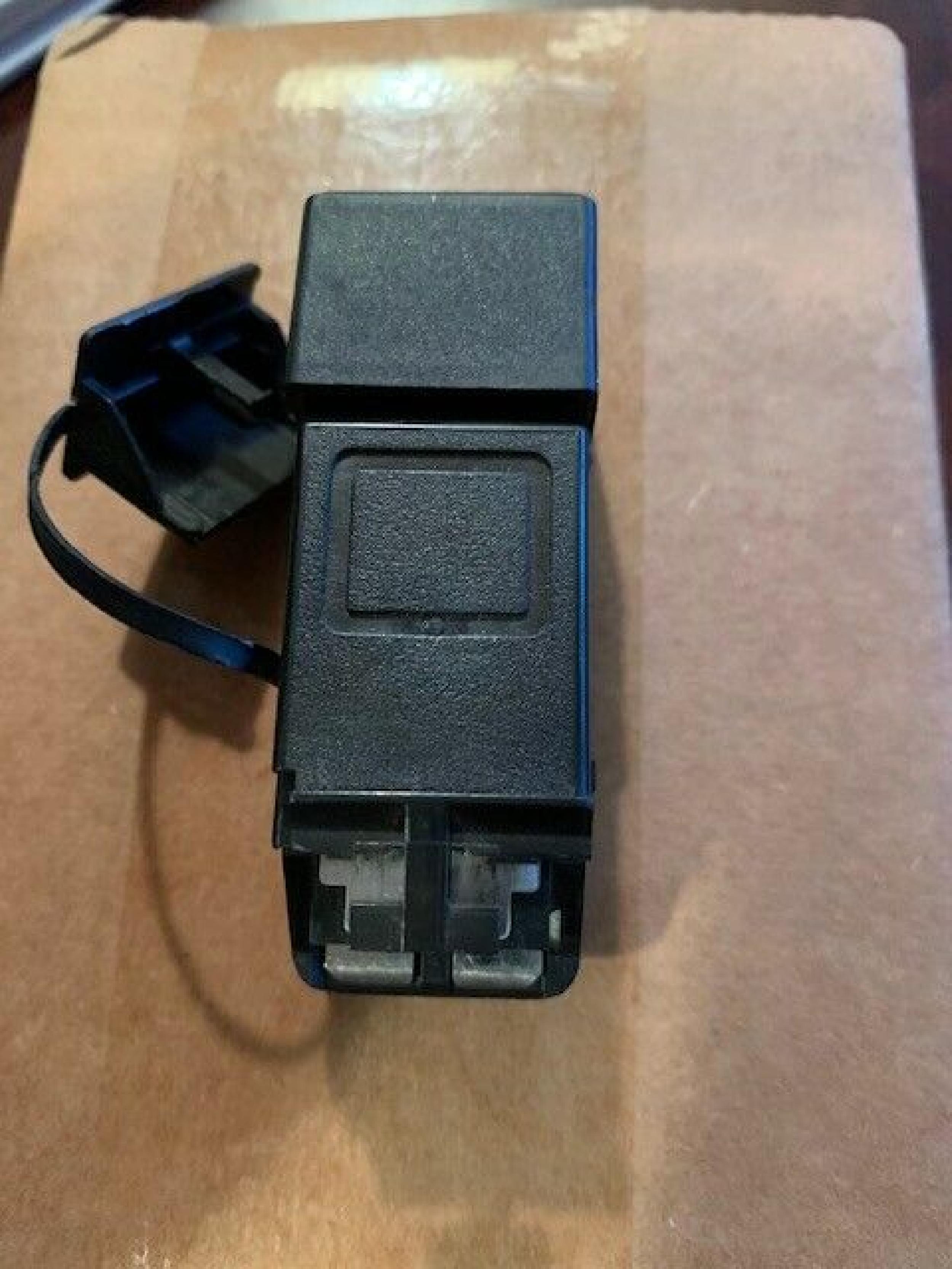 IBM 73G8315 TOKEN RING DATA CONNECTOR MAU / RJ45 TYPE ONE ADAPTER BOY GEORGE
