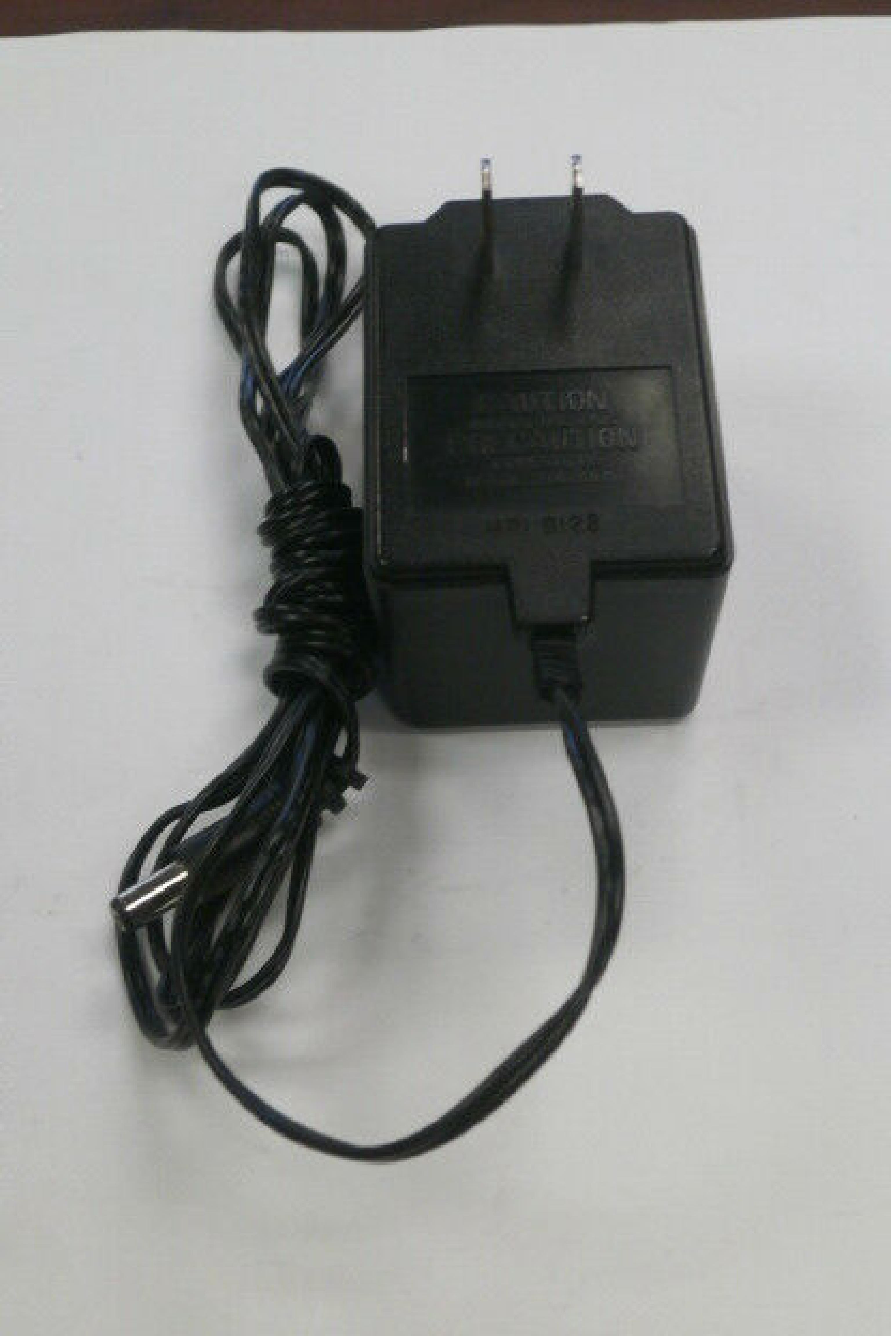 MP INTERNATIONAL W41A-08800-5/1 AC ADAPTER 8V .8A