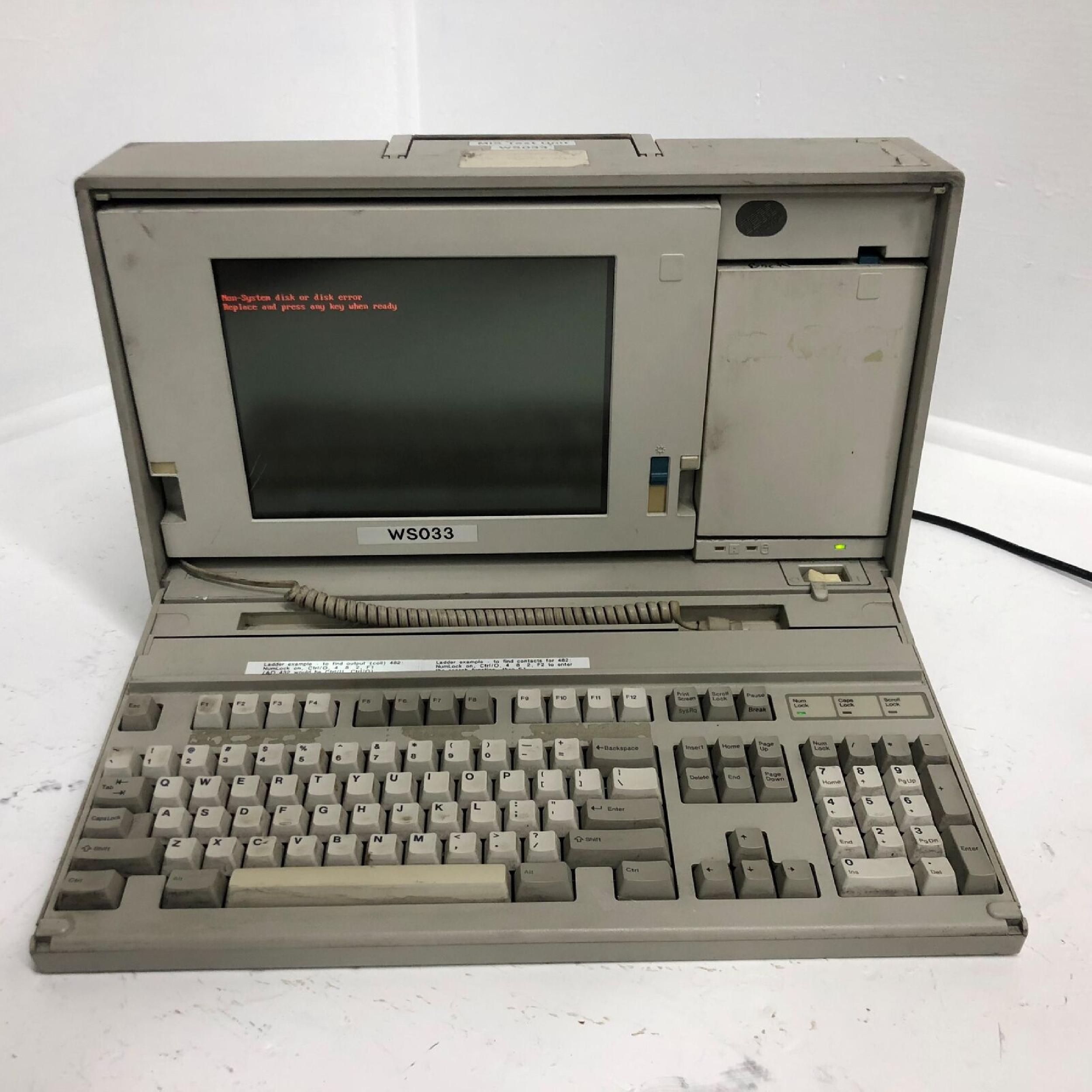 IBM P70 386 PORTABLE MODEL P70 386 8MB 200MB PLASMA