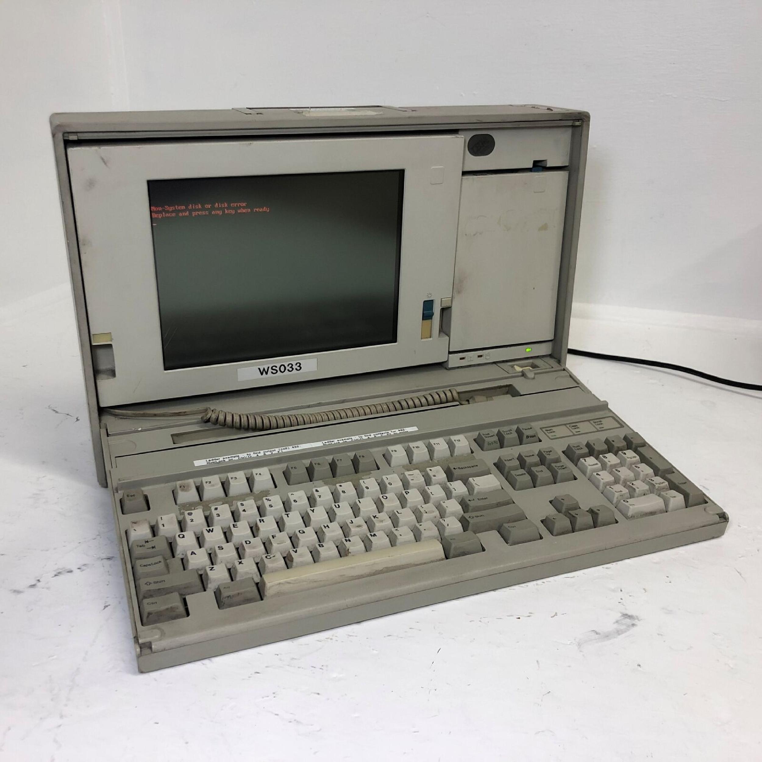 IBM P70 386 PORTABLE MODEL P70 386 8MB 200MB PLASMA