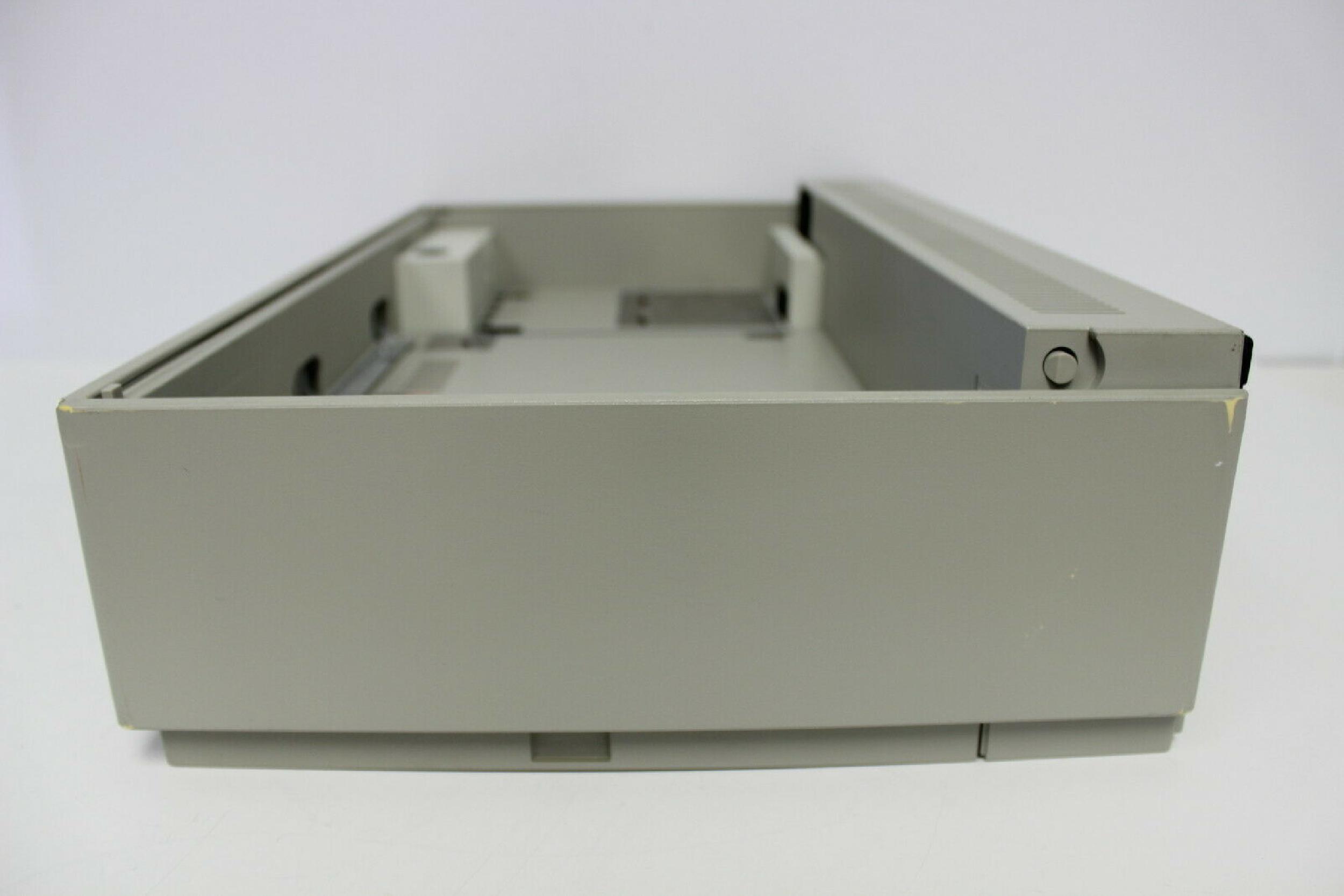 IBM 8573-061 PORTABLE MODEL P70 386 8MB 200MB PLASMA