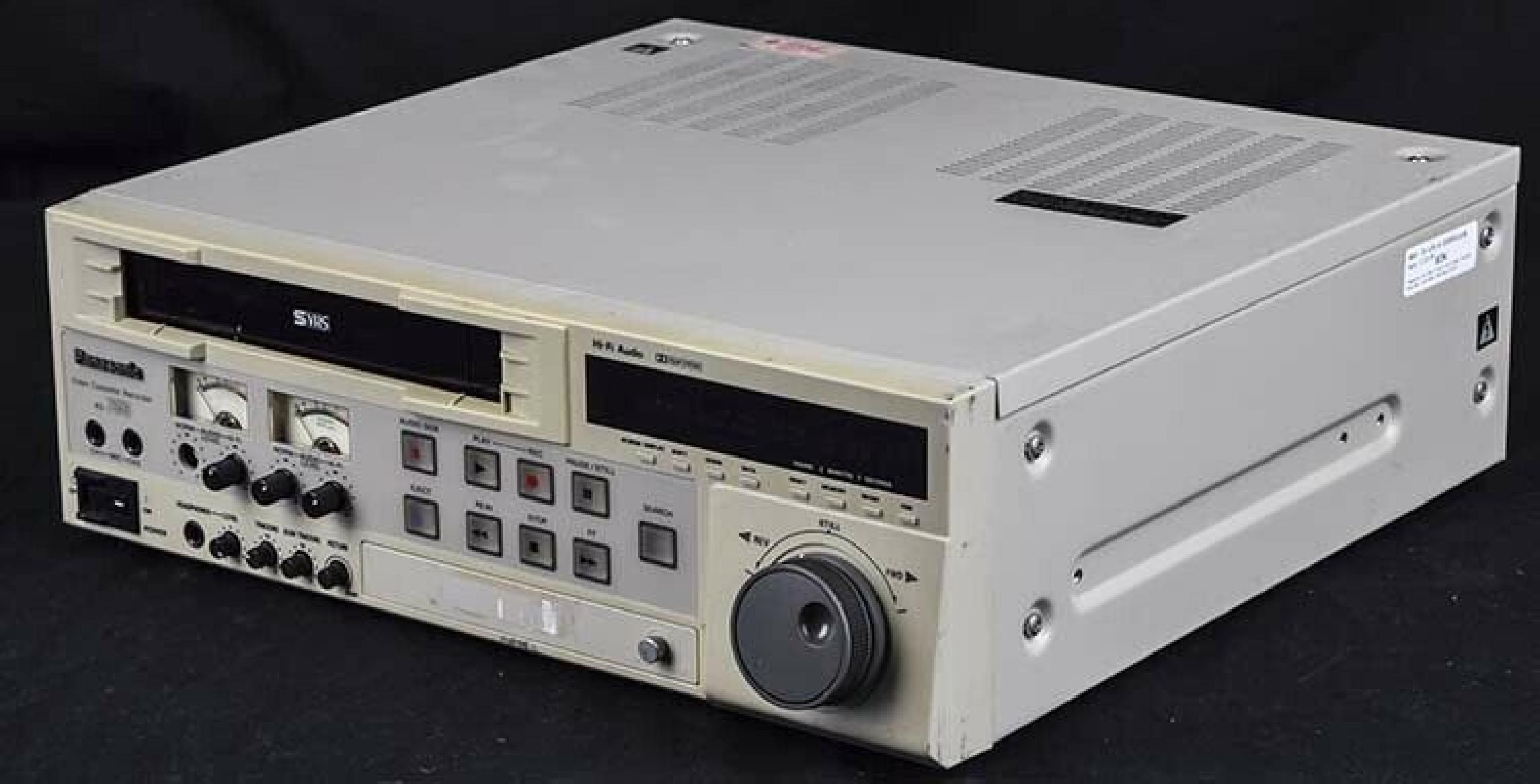 PANASONIC AG-7350-P SVHS PROFESSIONAL VCR EDITING DECK  WITH BOX & REMOTE