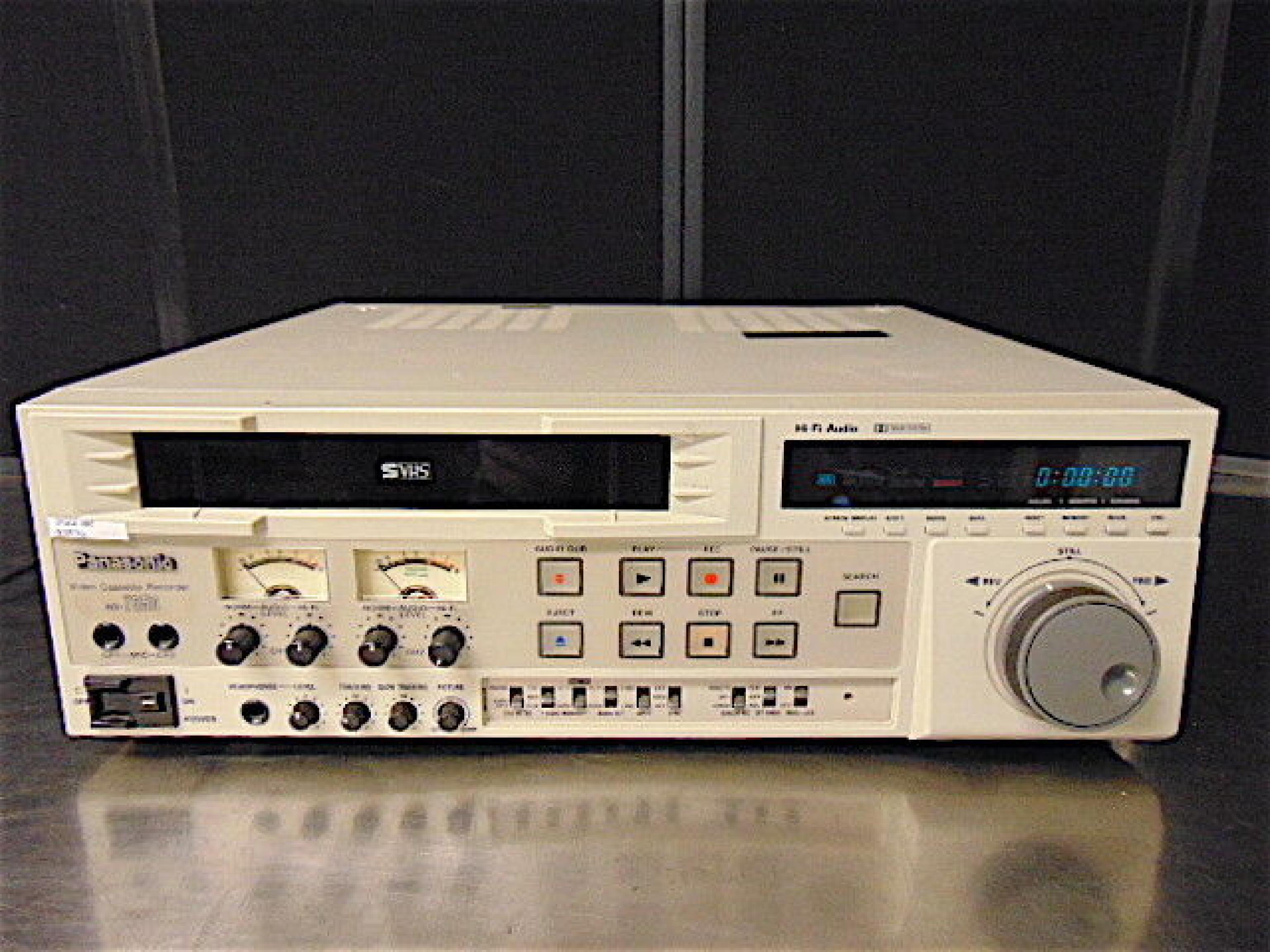 PANASONIC AG-7350-P SVHS PROFESSIONAL VCR EDITING DECK  WITH BOX & REMOTE