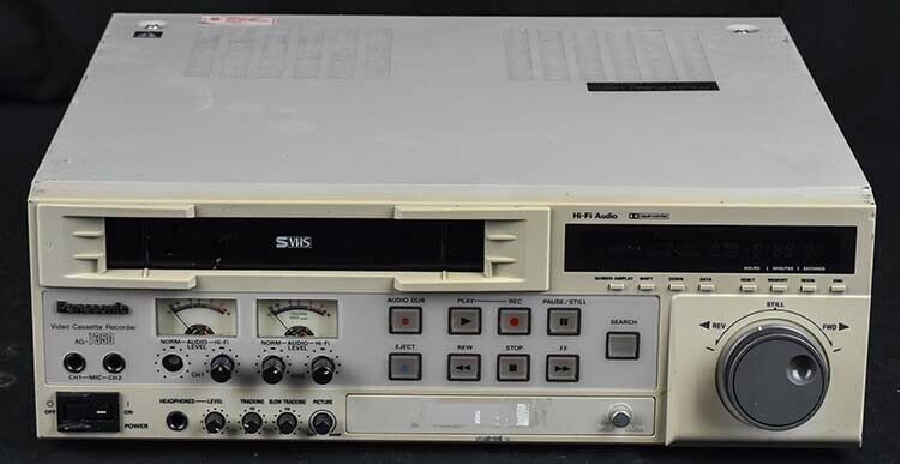 PANASONIC AG-7350-P SVHS PROFESSIONAL VCR EDITING DECK  WITH BOX & REMOTE