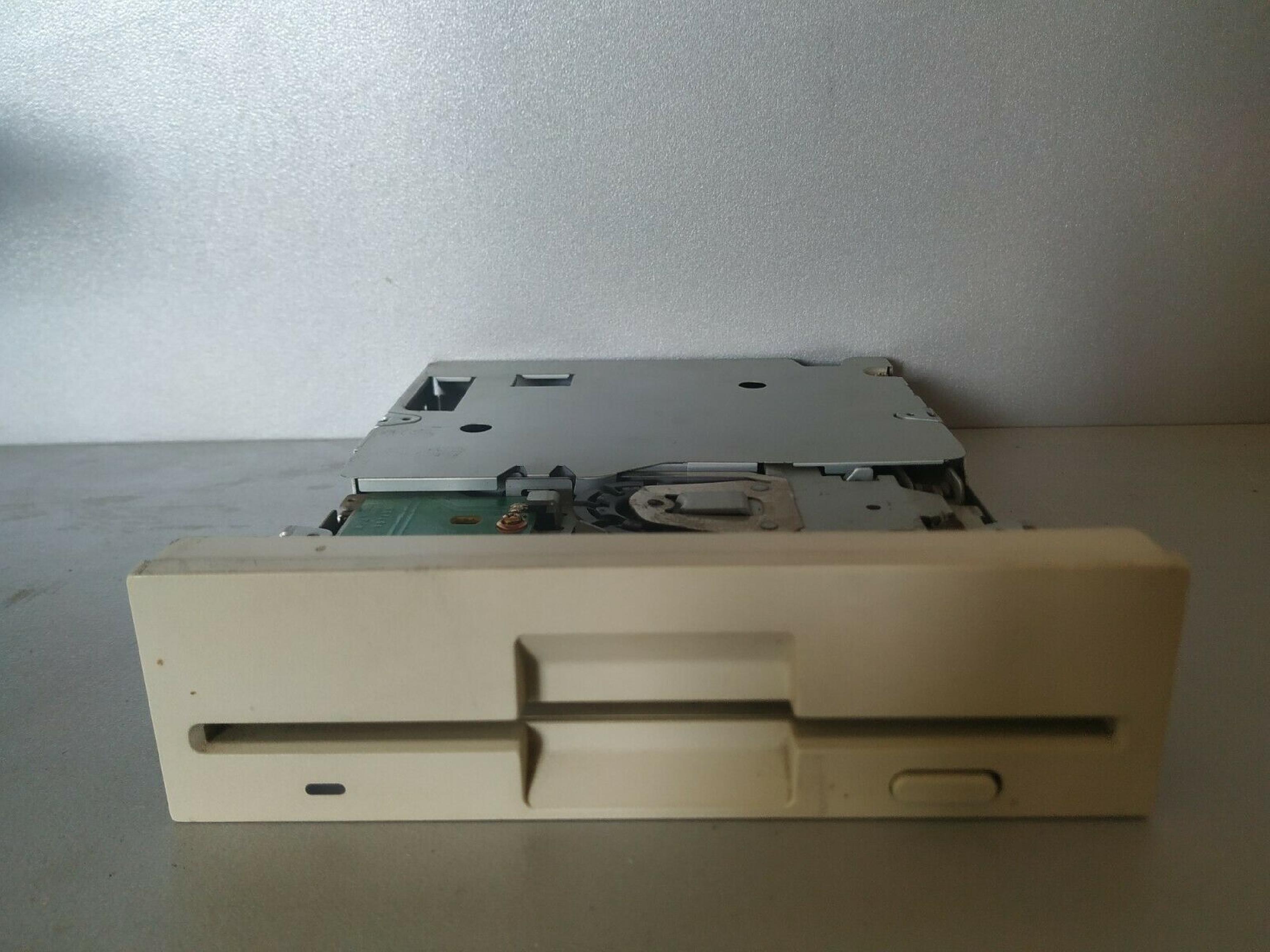 EPSON SD-700 FLOPPY DRIVE COMBO 5.25INCH & 3.5INCH