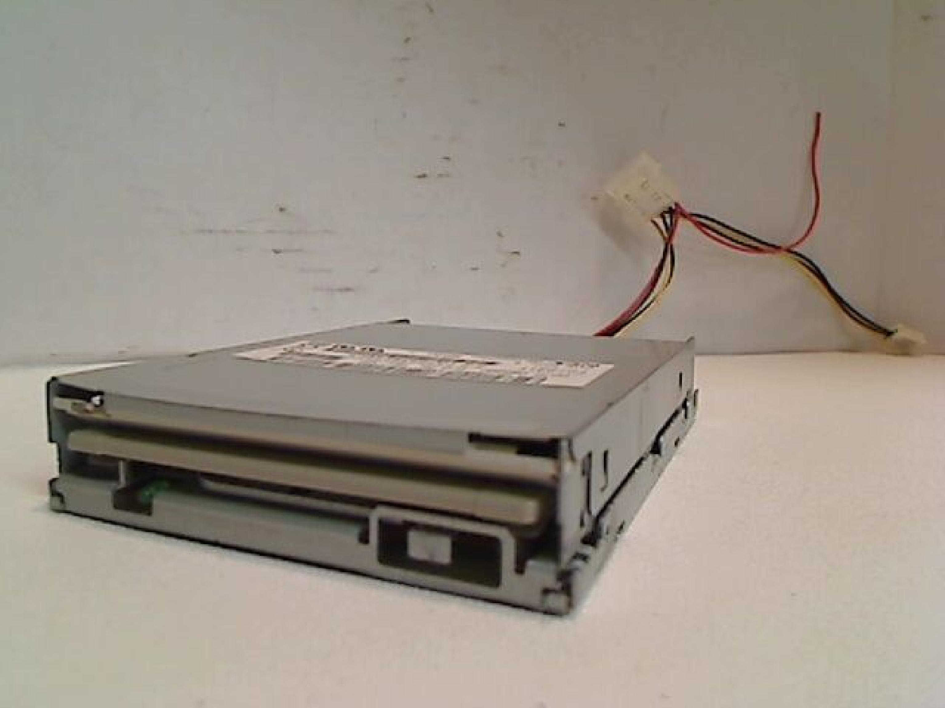 NEC 134-506790-286-3 FLOPPY DRIVE NO BEZEL FROM OPTIPLEX GX1 BEIGE