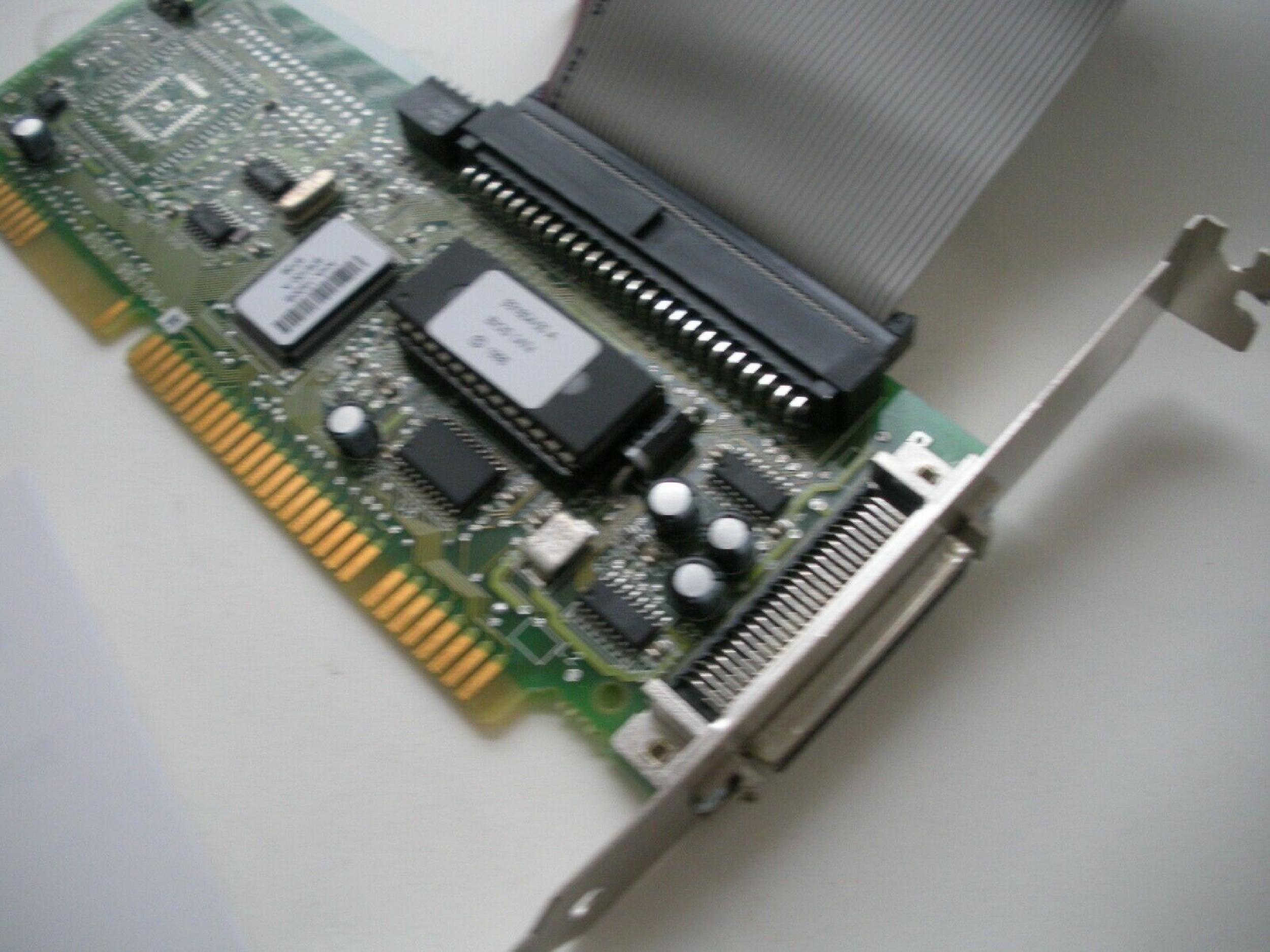 ADAPTEC AHA-1510/20/22B HARD DRIVE AND FLOPPY CONTROLLER CARD