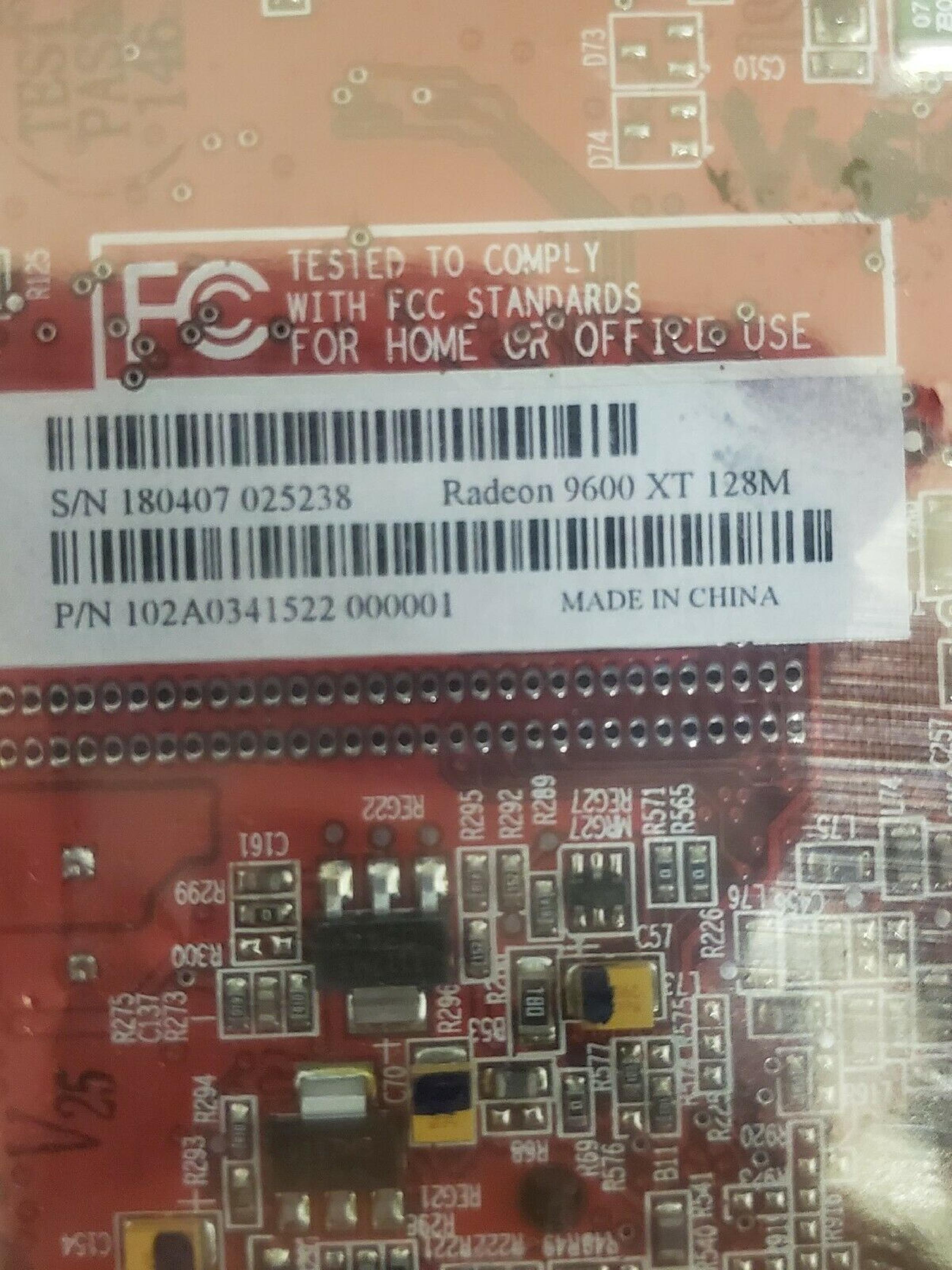 ATI 109-A03400-20 RADEON 9600XT 128MB DVI S-VIDEO VGA