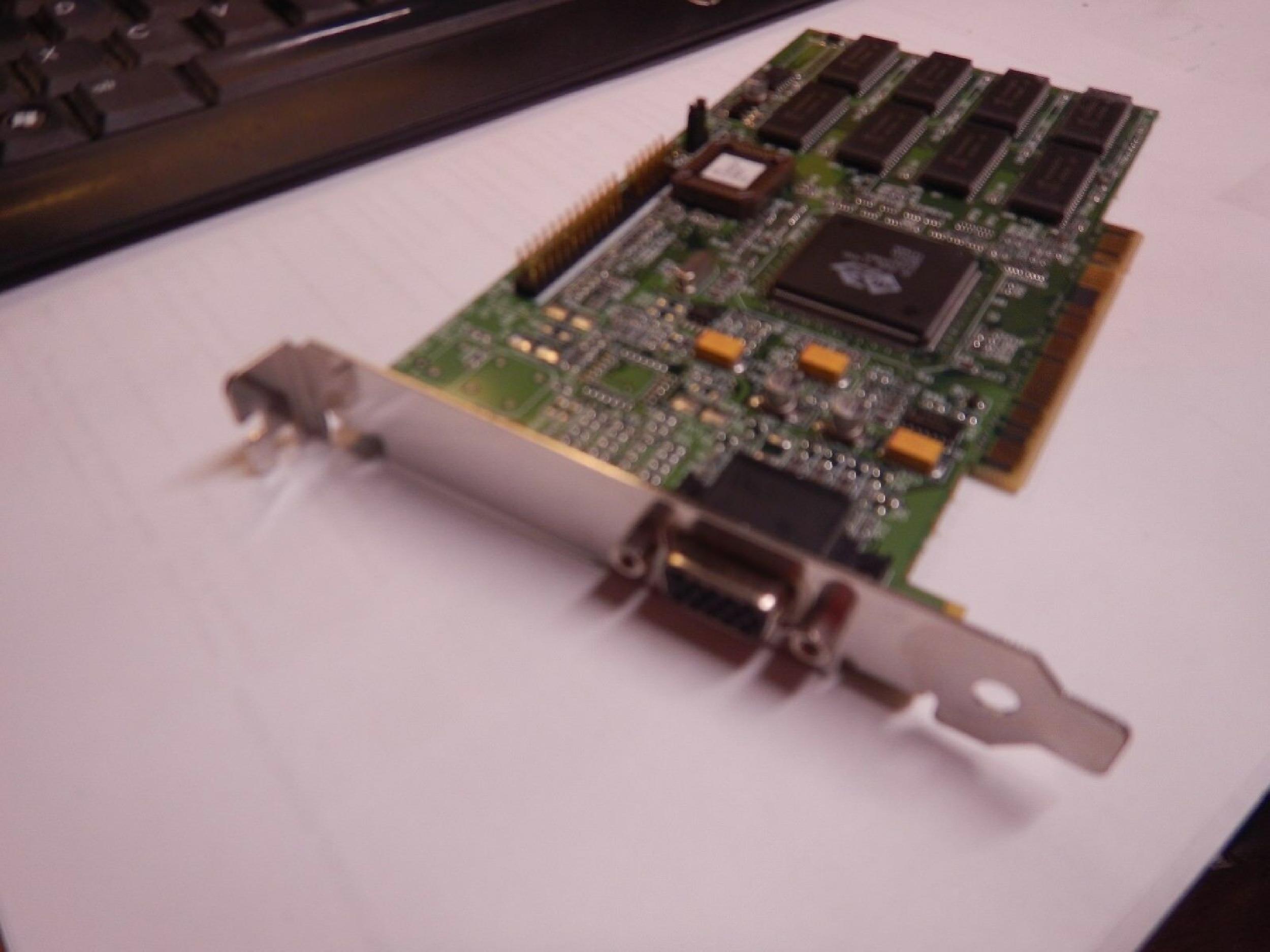 ATI 109-38800-20 2MB PCI VIDEO CARD WITH VGA OUTPUT