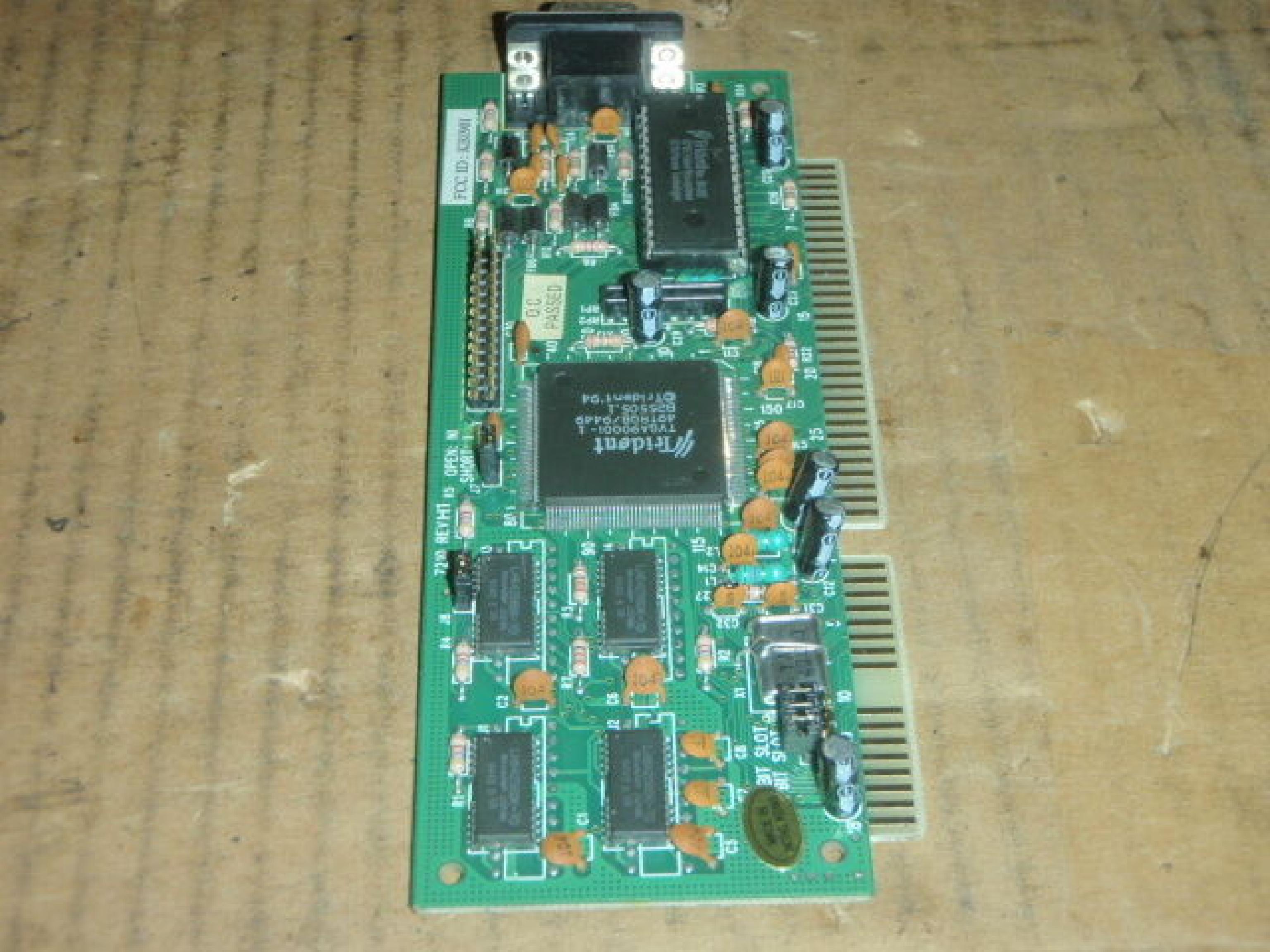 TRIDENT MICROSYSTEMS 7210 ISA VIDEO CARD WITH VGA OUTPUT