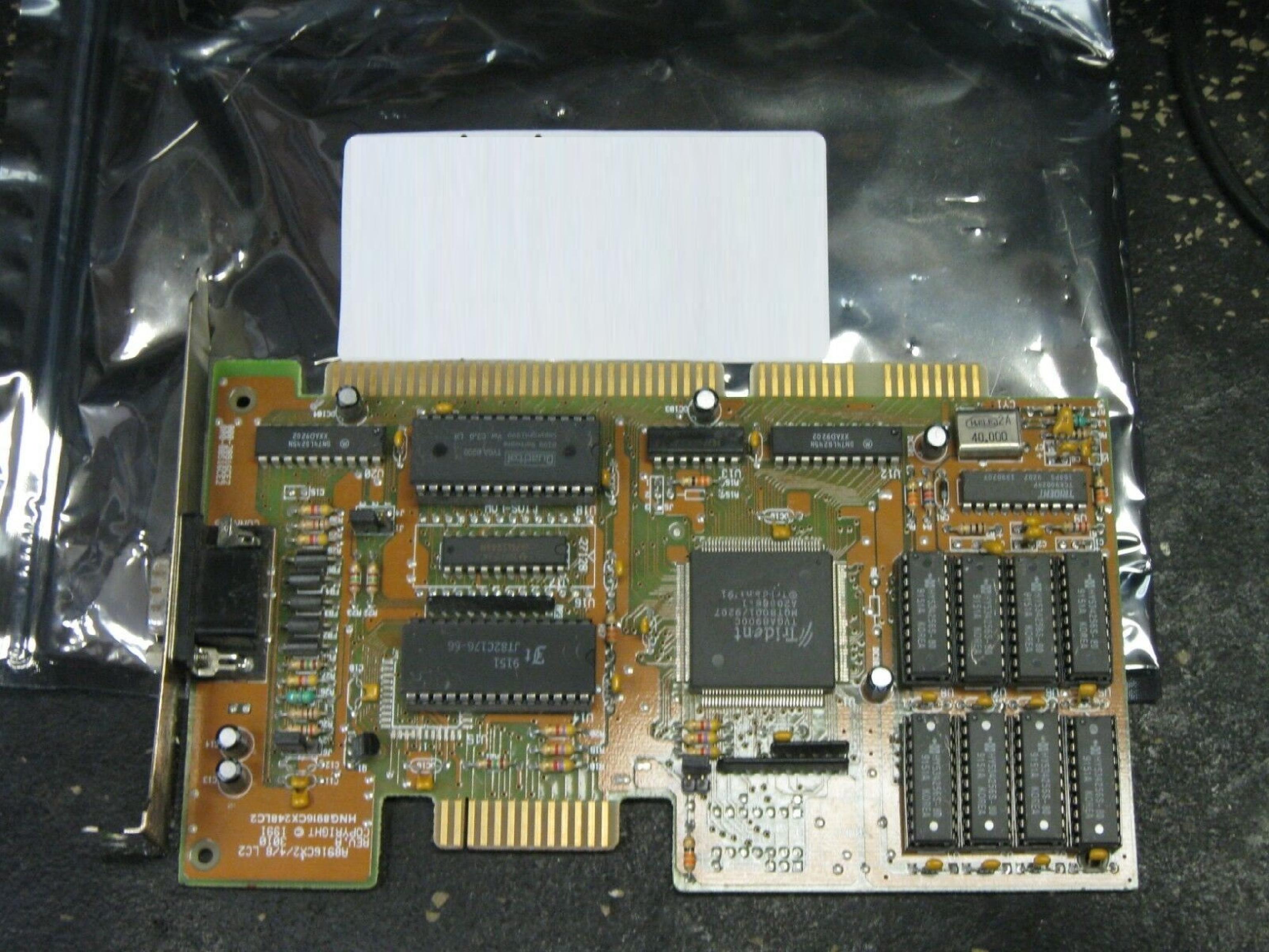 TRIDENT MICROSYSTEMS 000-88916CE2 ISA VIDEO CARD WITH VGA OUTPUT