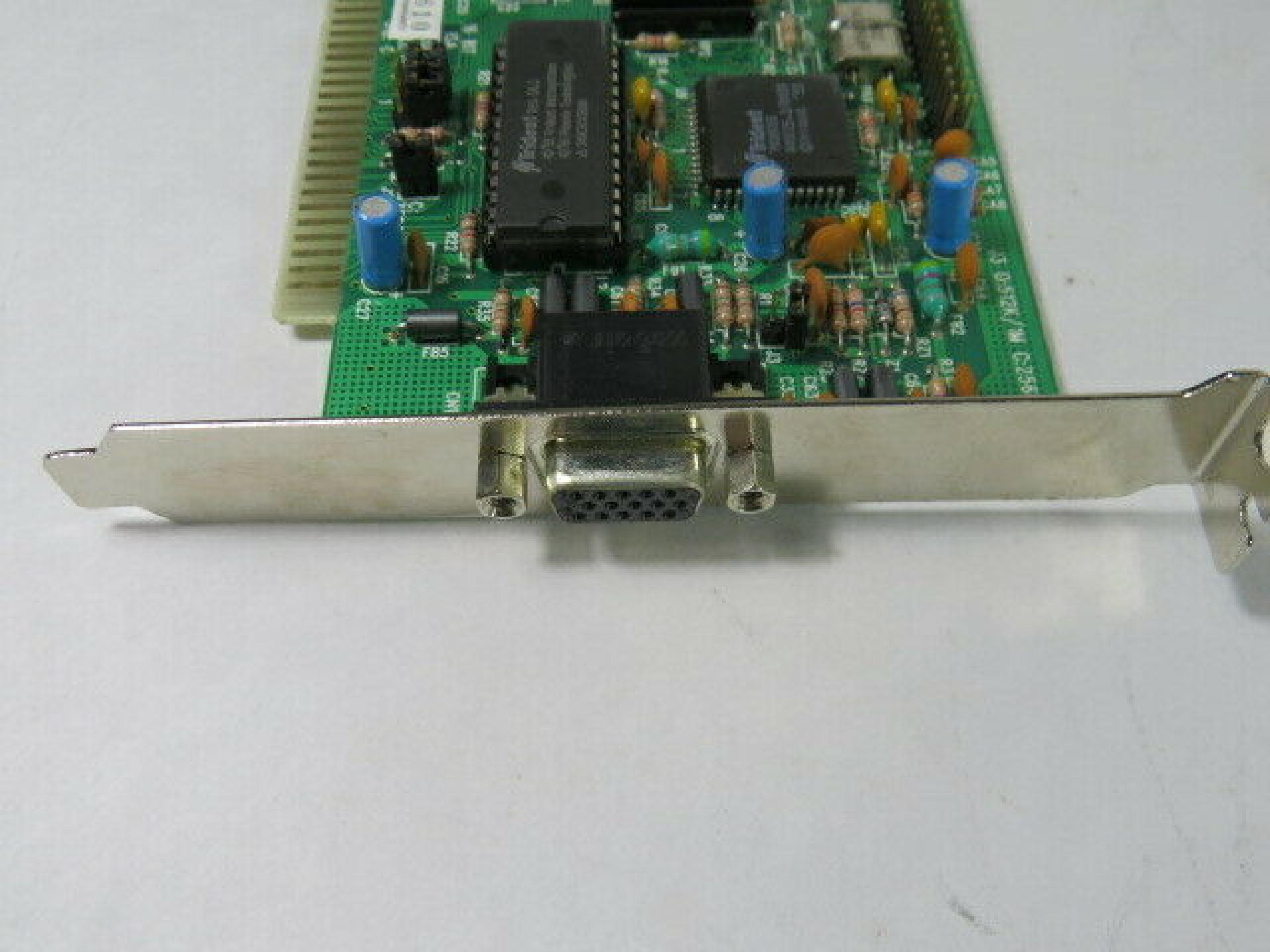 TRIDENT MICROSYSTEMS 7137 16 BIT ISA VIDEO CARD WITH VGA OUTPUT