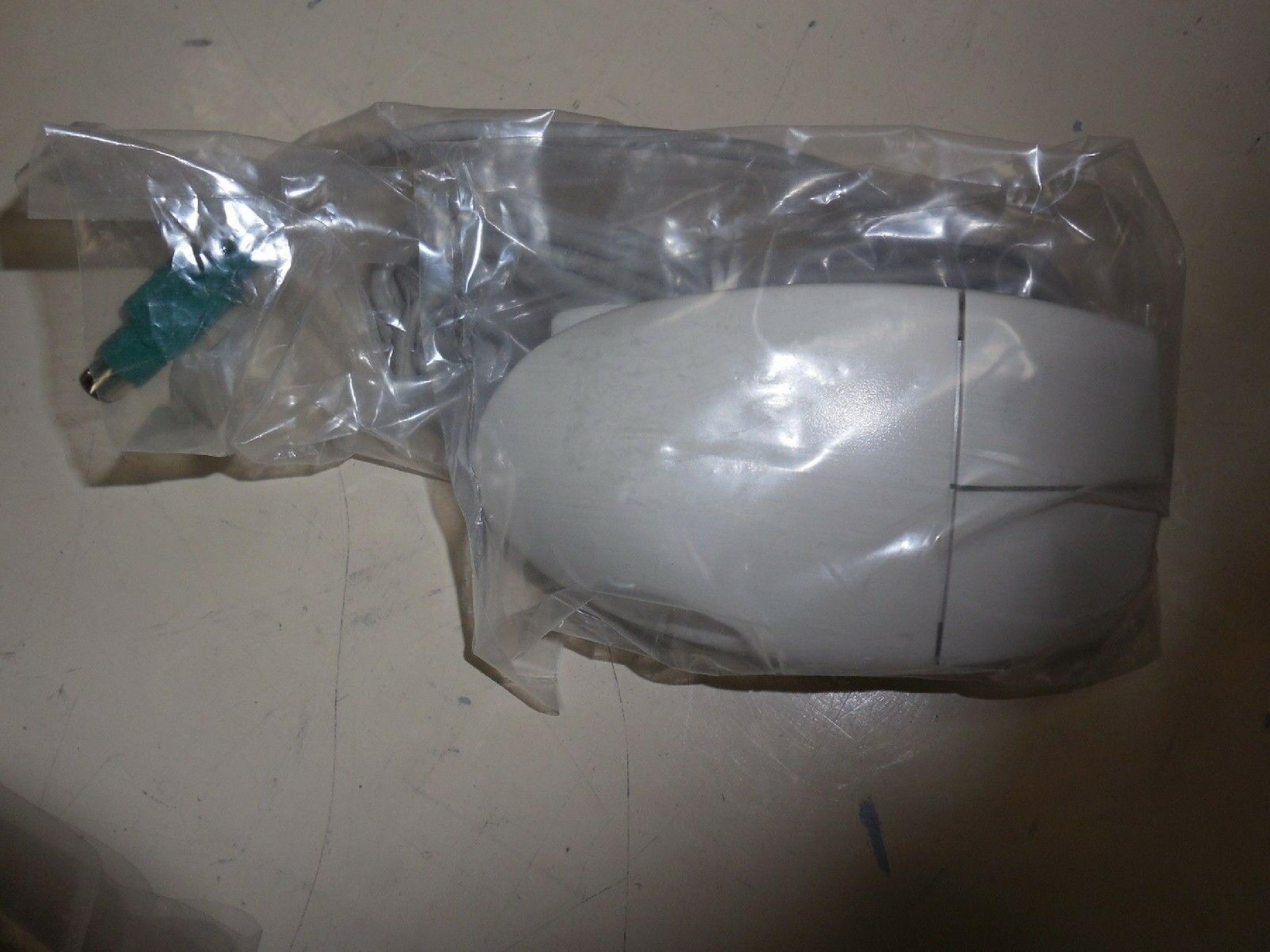 IBM 8361-110 NETWORK STATION WITH POWER SUPPLY