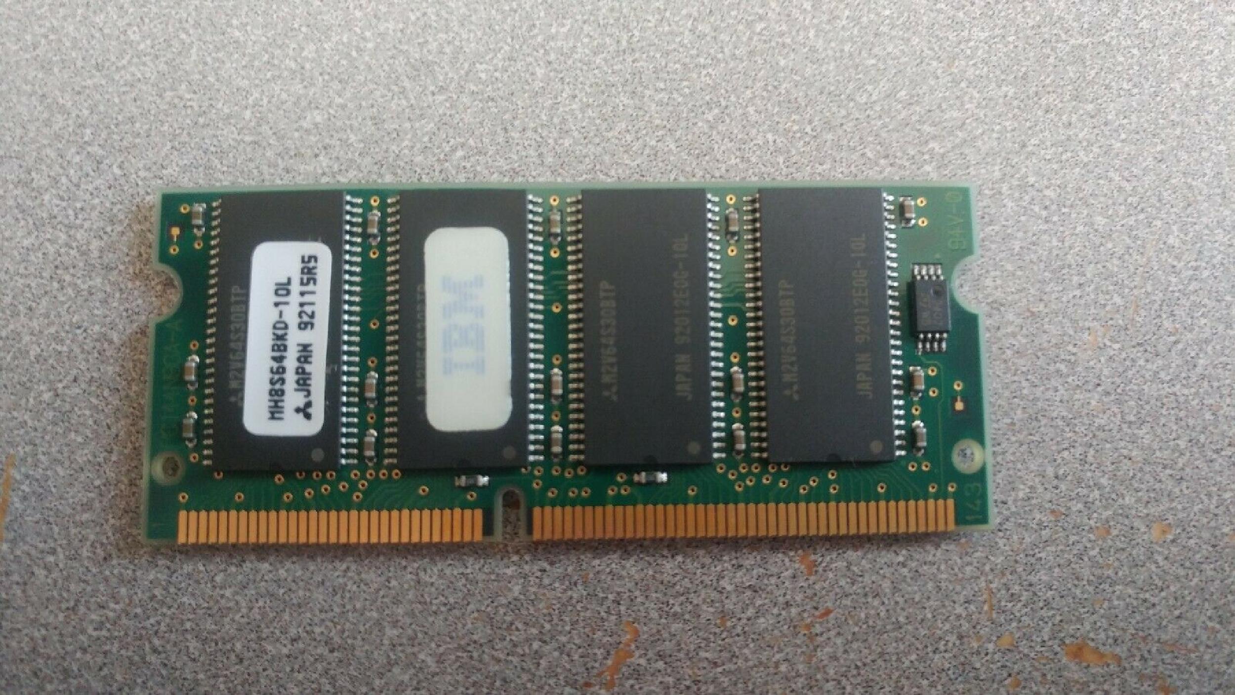 IBM 20L0242 64MB 66MNP SDRAM SO-DIMM TP 770-600-560-570-240-390-1400-1500