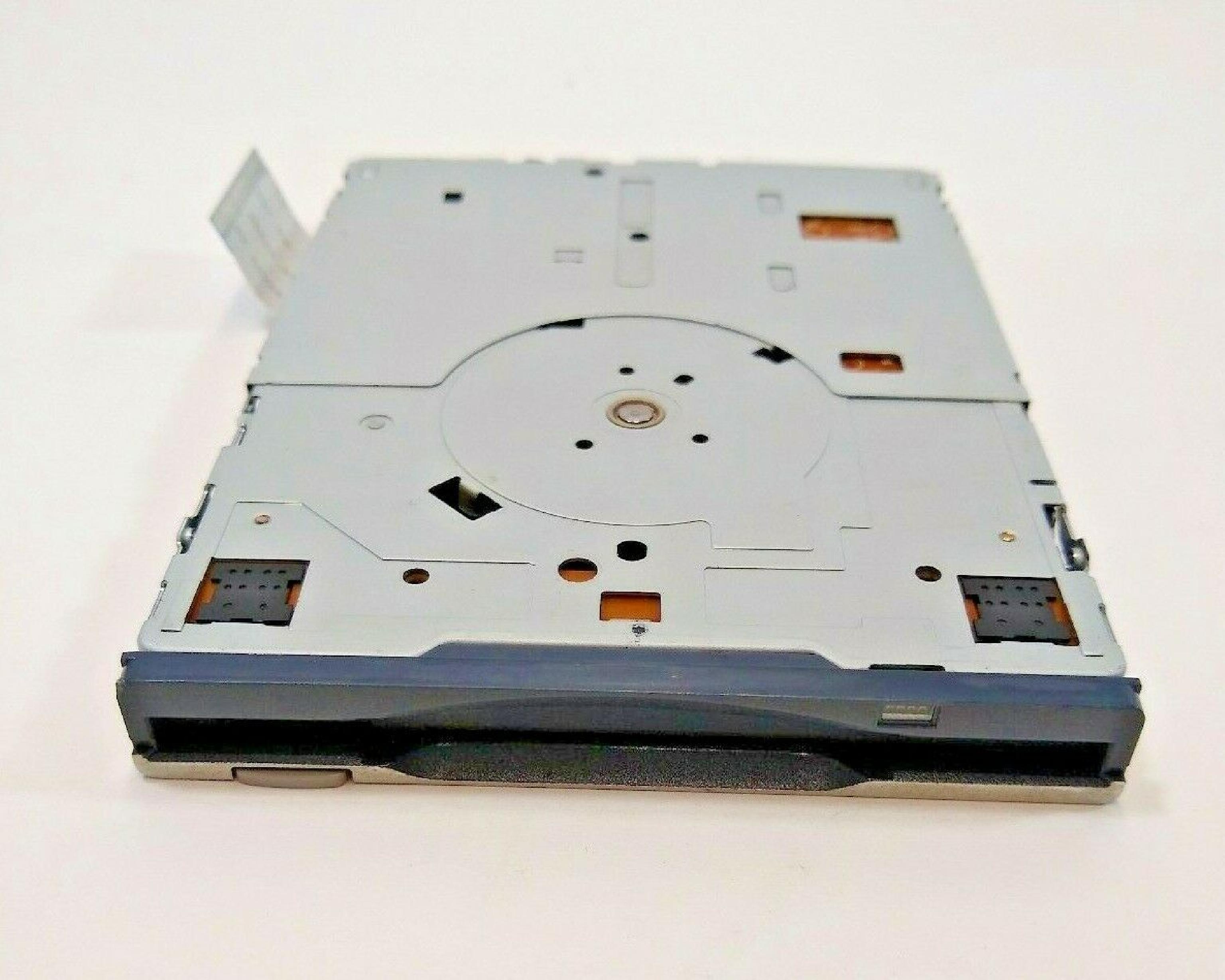 MITSUMI D353F3 FLOPY PULLED FROM SATELLITE 1675CDS 1.44MB FLOPPY DRIVE