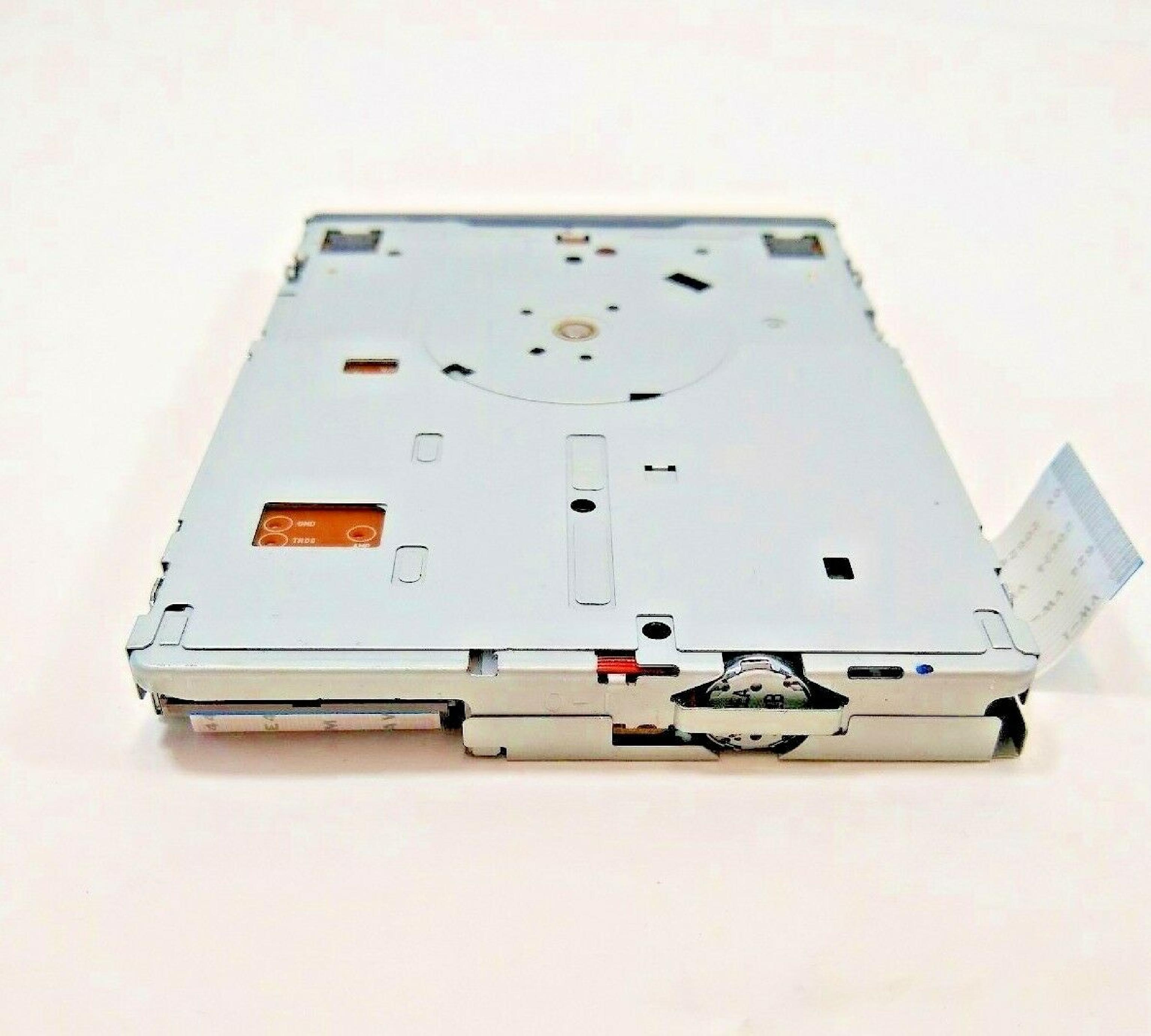 MITSUMI D353F3 FLOPY PULLED FROM SATELLITE 1675CDS 1.44MB FLOPPY DRIVE