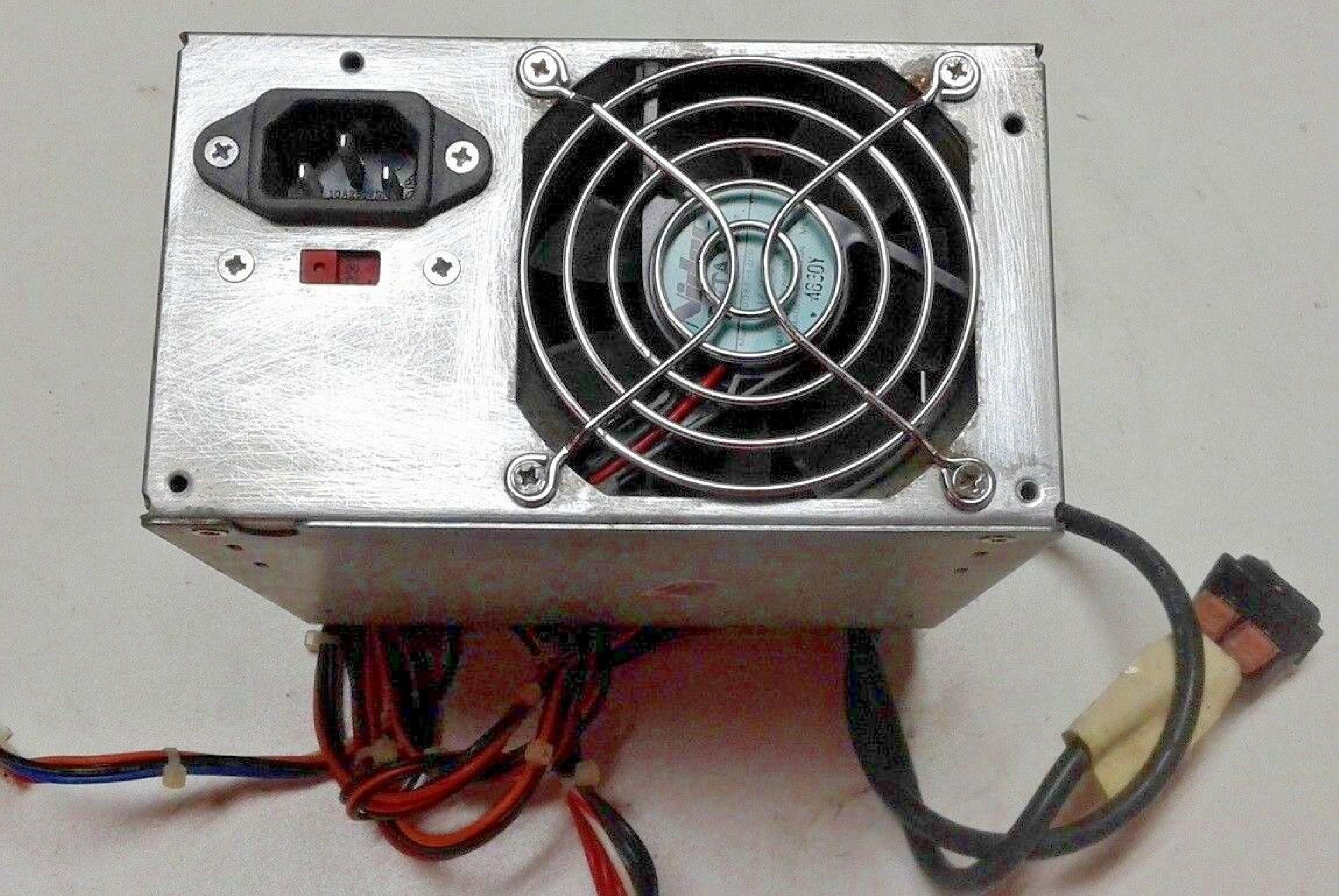 COMPAQ / HEWLETT PACKARD / HP 197416-001 POWER SUPPLY