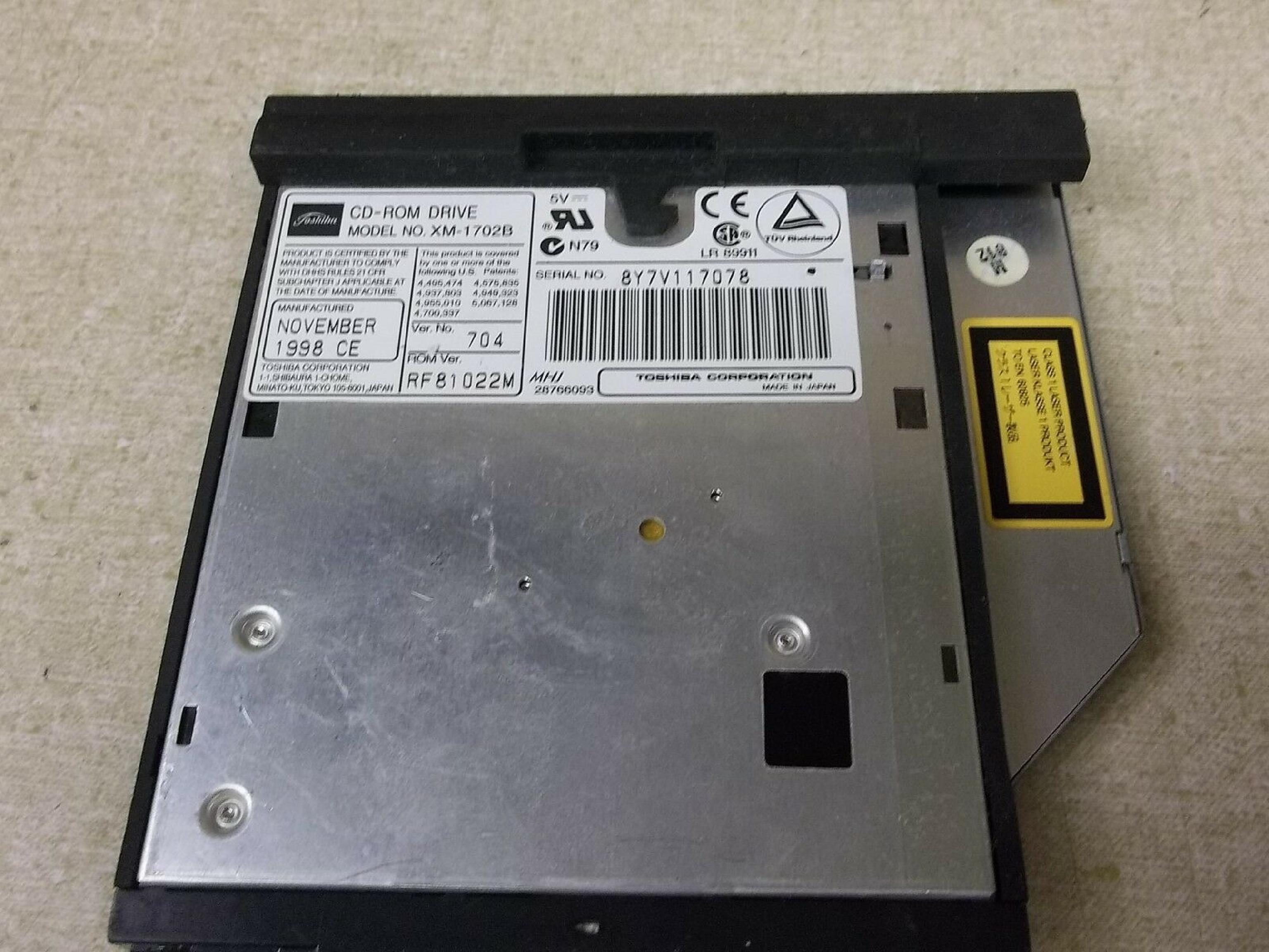 TOSHIBA / IBM XM-1702B 24X IDE CD-ROM DRIVE CDROM 2645-51U THINKPAD 600 FROM