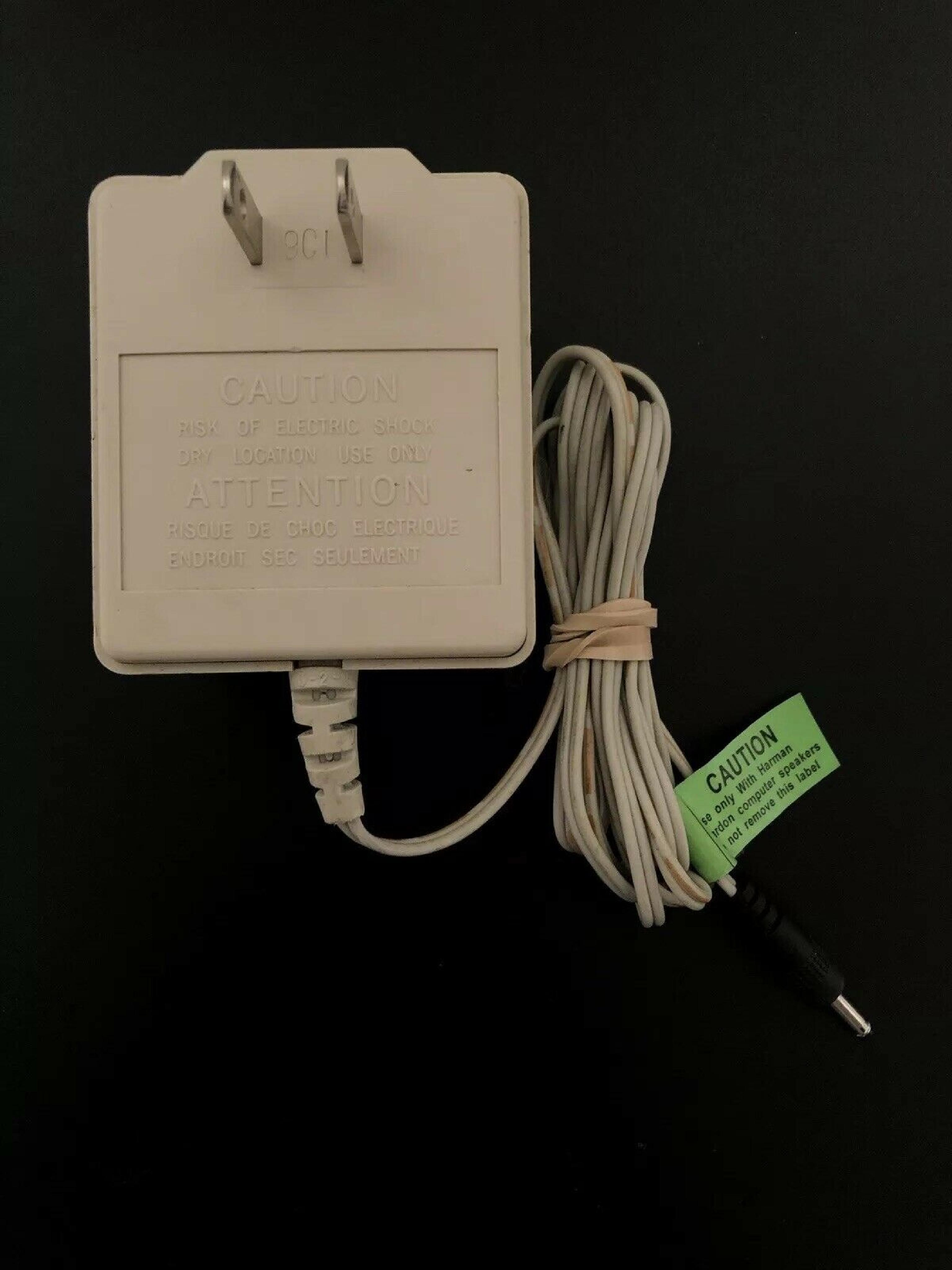 HARMAN KARDON A4815110T AC ADAPTER 15VAC 1.1A OD:5.5MM ID:2MM BARREL CONNECTOR 6FOOT CABLE OUTSIDE POLE:NEGATIVE FOR 06941V