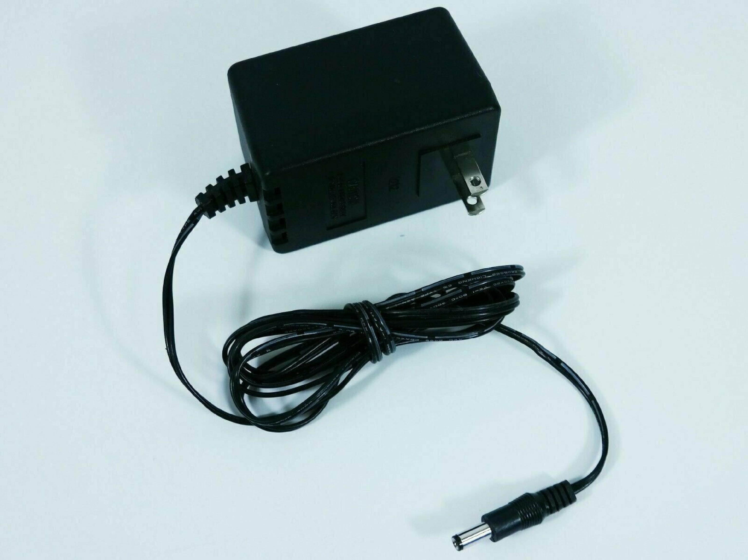 LEADER ELECTRONICS 481210OO3CT AC ADAPTER 12VDC 1A OD:5.5MM ID:2MM BARREL CONNECTOR 6FOOT CABLE OUTSIDE POLE:NEGATIVE FOR 04N567 CUT NO