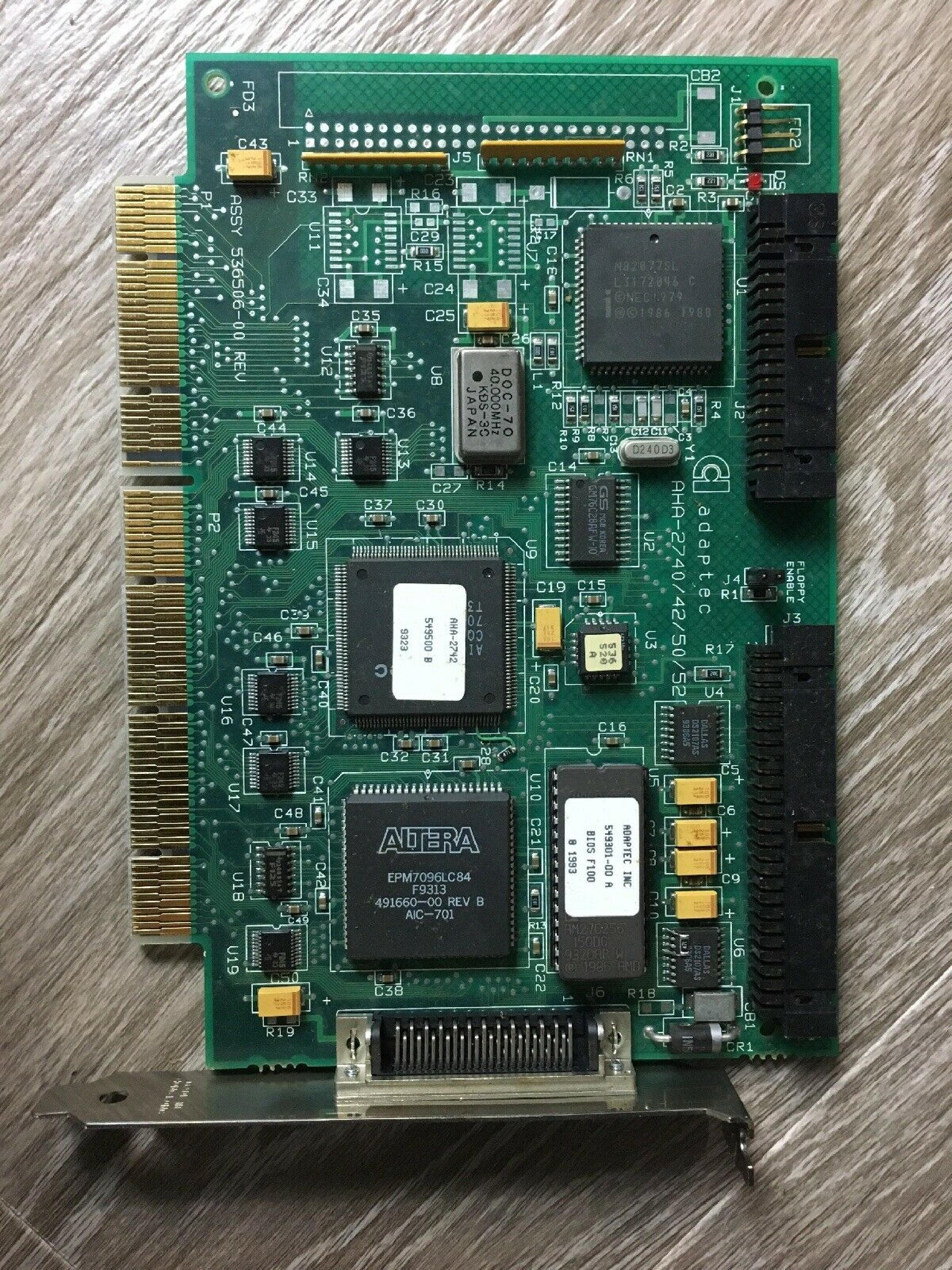 ADAPTEC AHA-2740/42/50/52 HIGHLY INTEGRATED EISA-TO-FAST SCSI HOST ADAPTER EISA BUSMASTER
