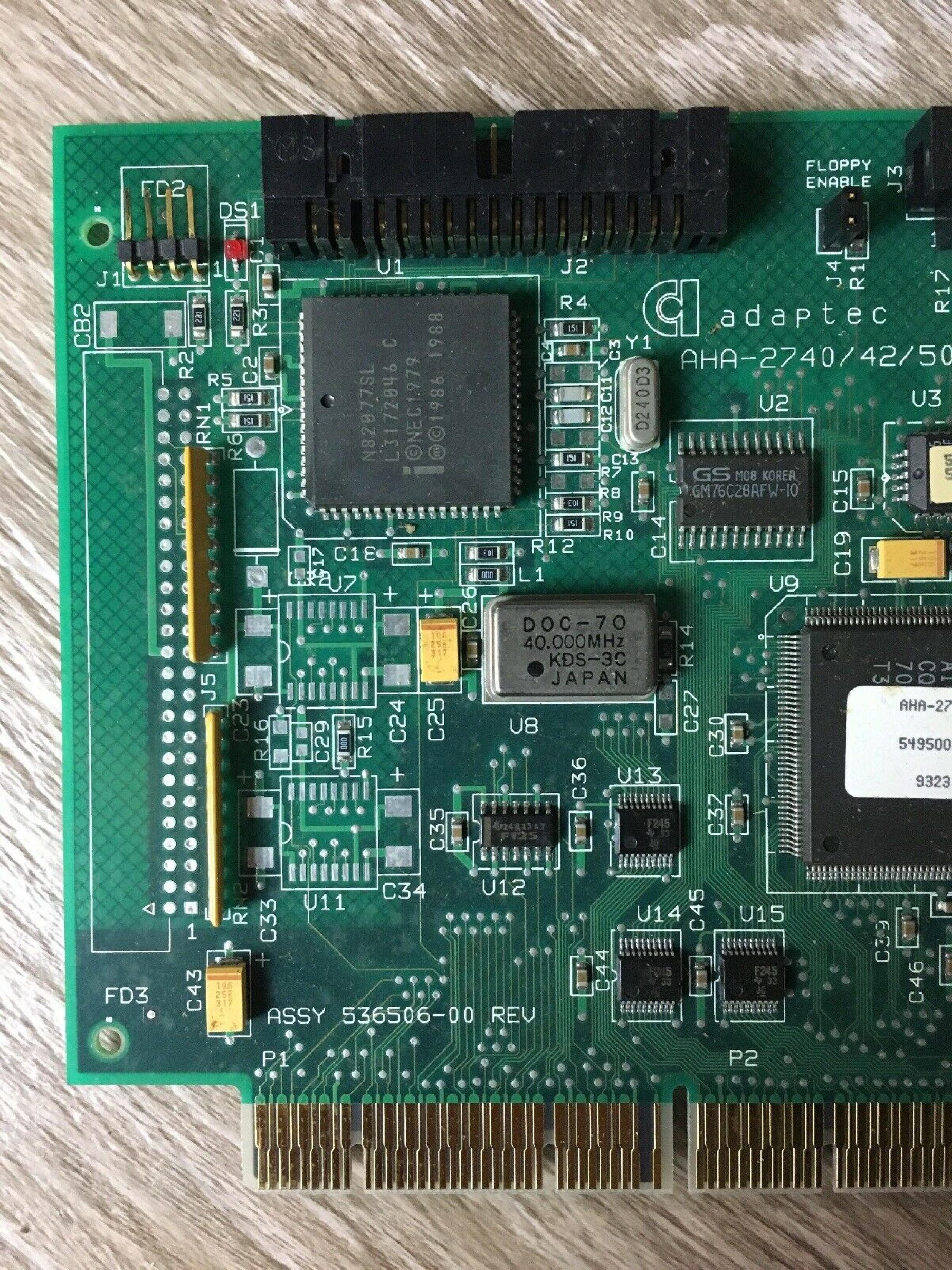 ADAPTEC AHA-2740/42/50/52 HIGHLY INTEGRATED EISA-TO-FAST SCSI HOST ADAPTER EISA BUSMASTER