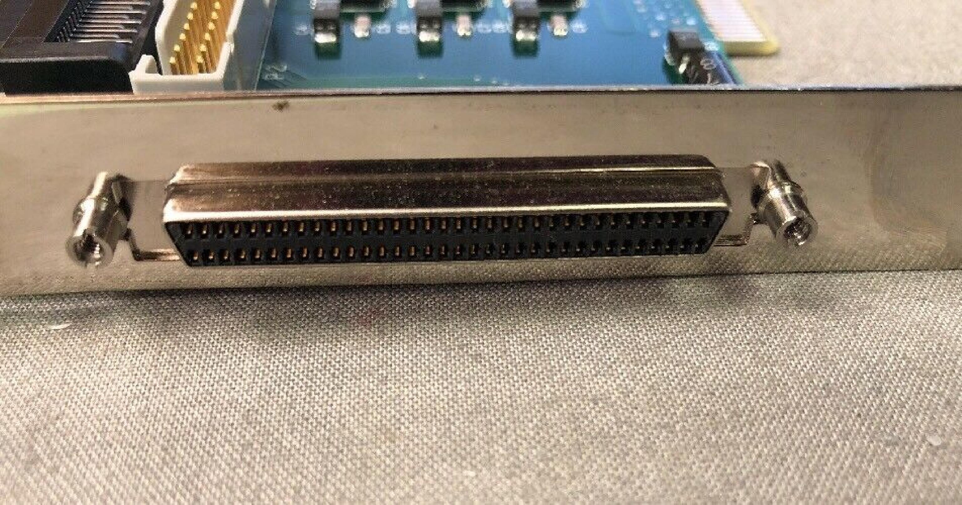 QLOGIC PC2010403-11-E SCSI CONTROLLER 68PIN AND 50PIN PCI ULTRA WIDE SE