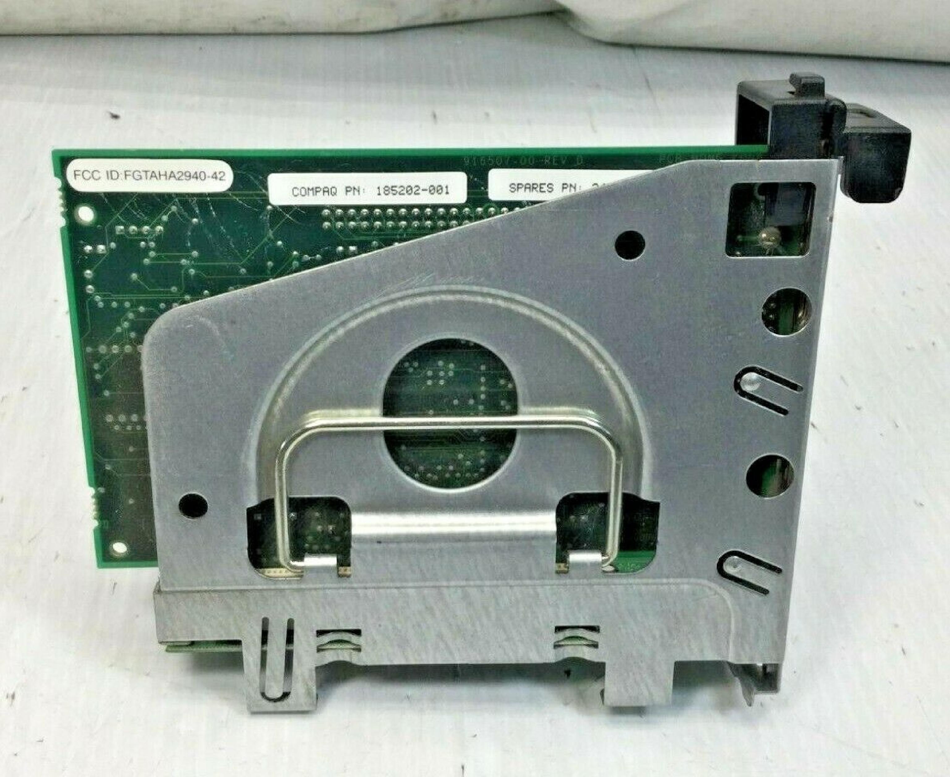 ADAPTEC / COMPAQ / HEWLETT PACKARD / HP 185202-001 PCI SCSI CONTROLLER