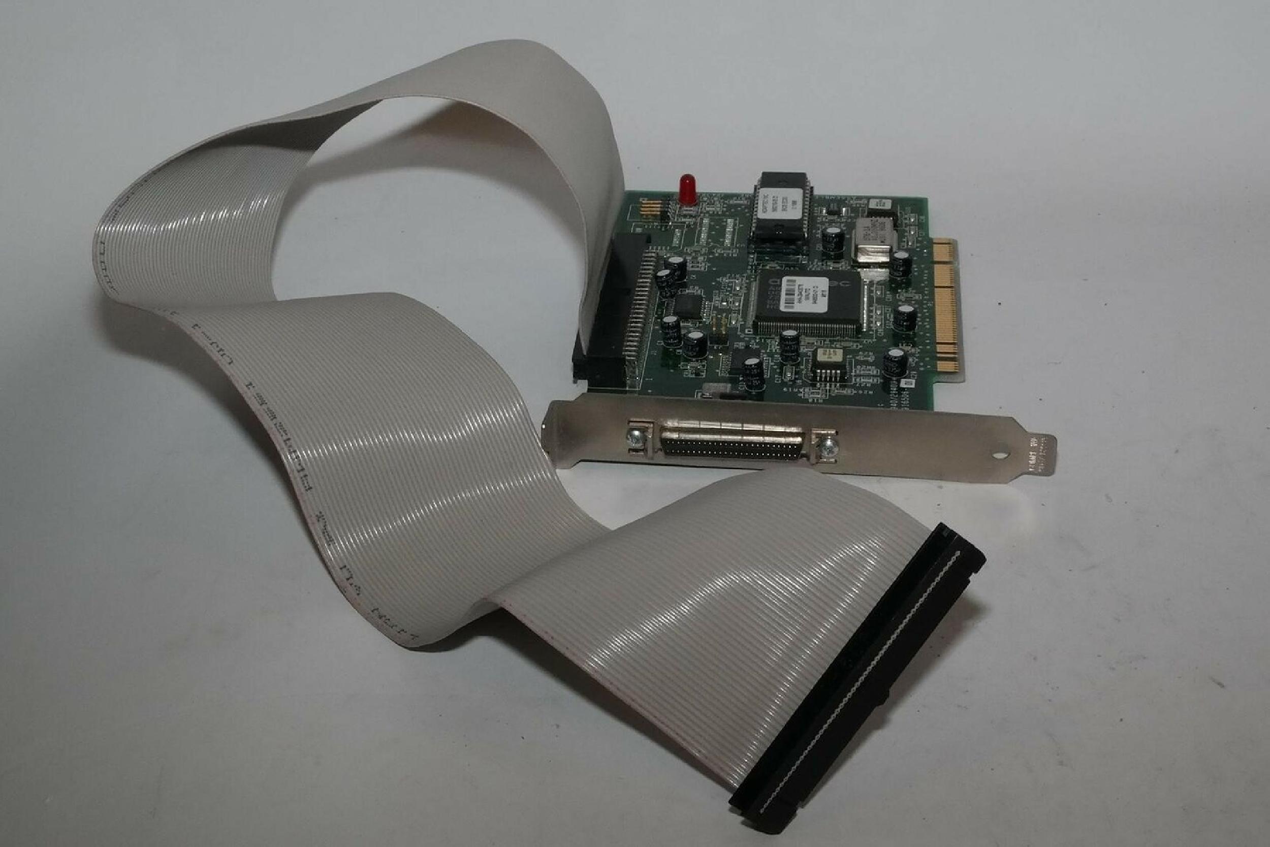 ADAPTEC 916507-00 PCI SCSI CONTROLLER BUSMASTERING