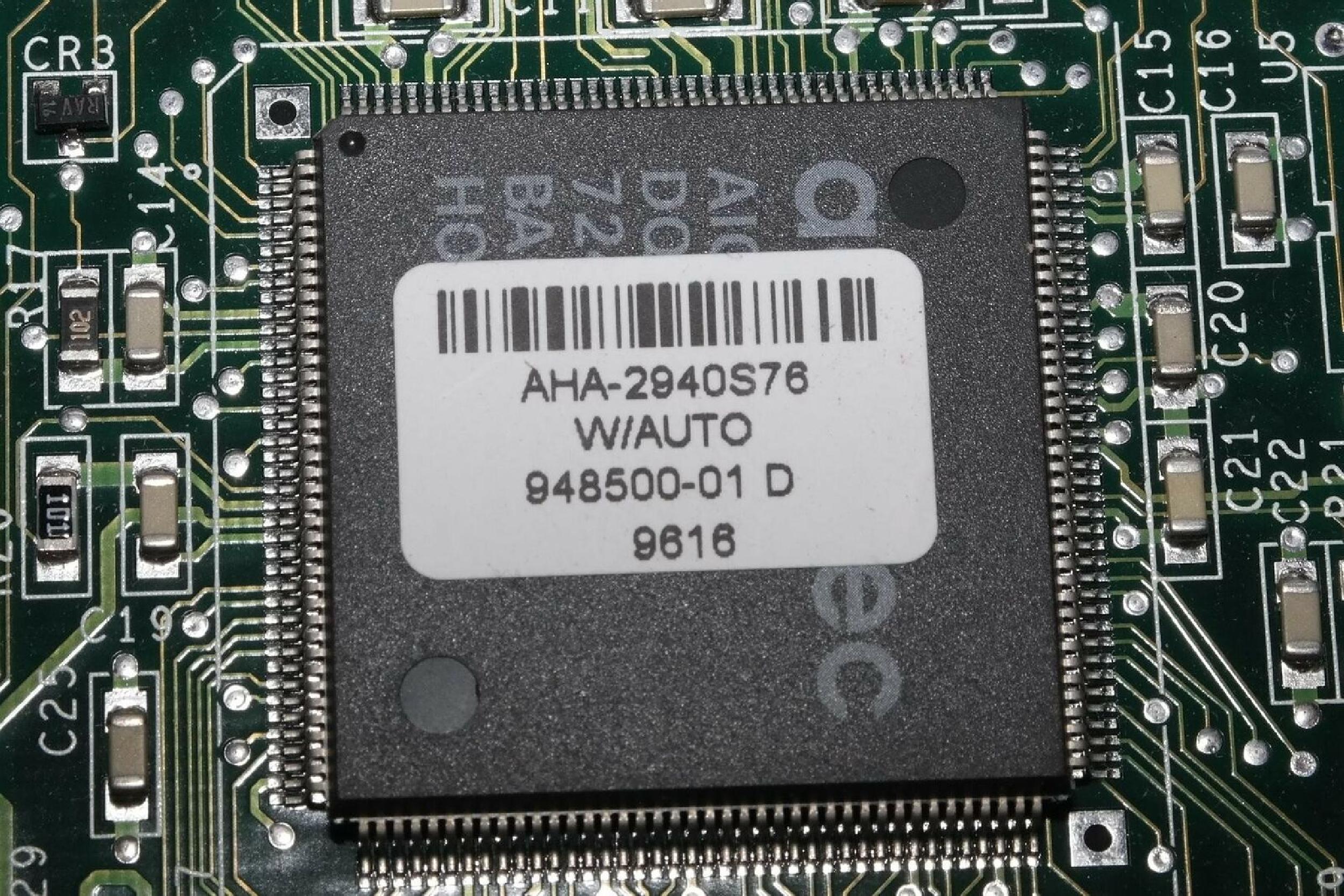 ADAPTEC 916507-00 PCI SCSI CONTROLLER BUSMASTERING