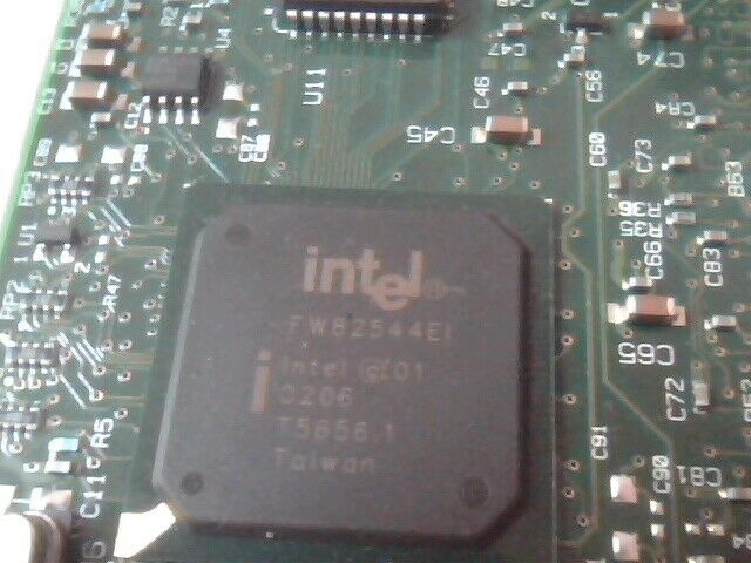 INTEL C22896-001 PCI 10/100/1000 GIGABIT ETHERNET CARD