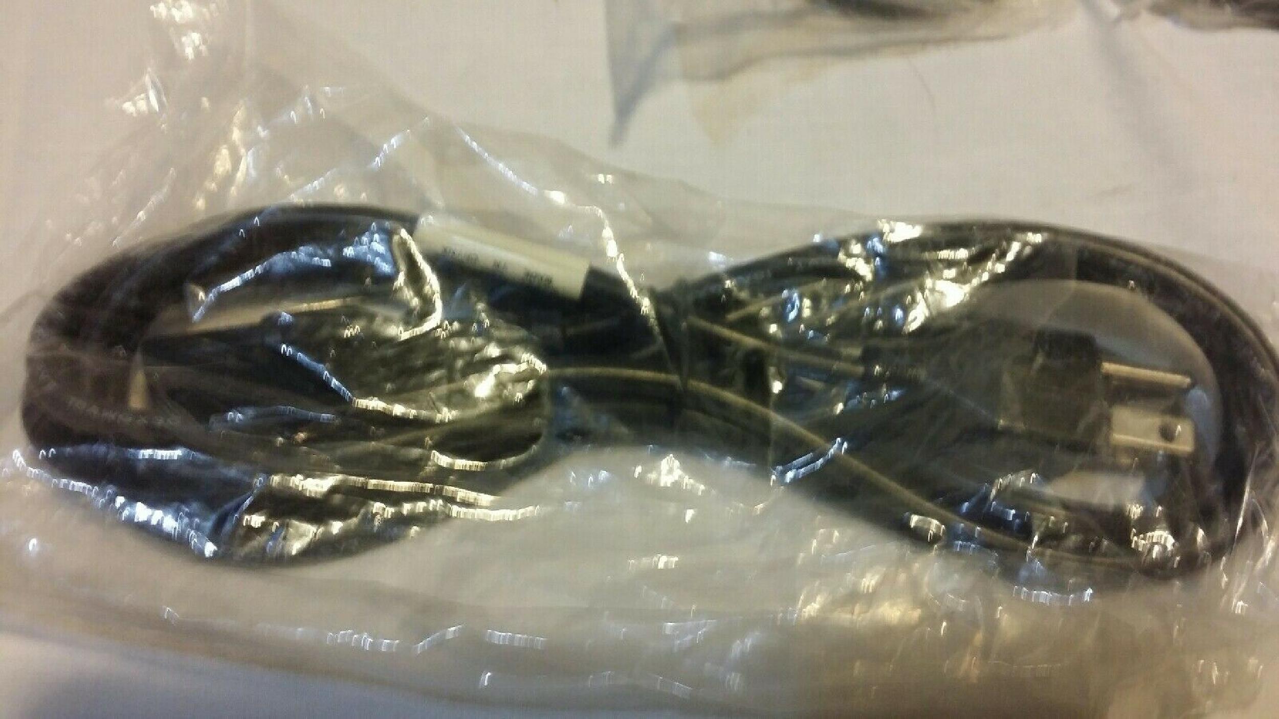 DELTA ELECTRONICS INC ADP-18PB AC ADAPTER 48V DC 0.38A WITH BARREL CONNECTOR CENTER POSITIVE OD:5.5MM ID:2.5MM